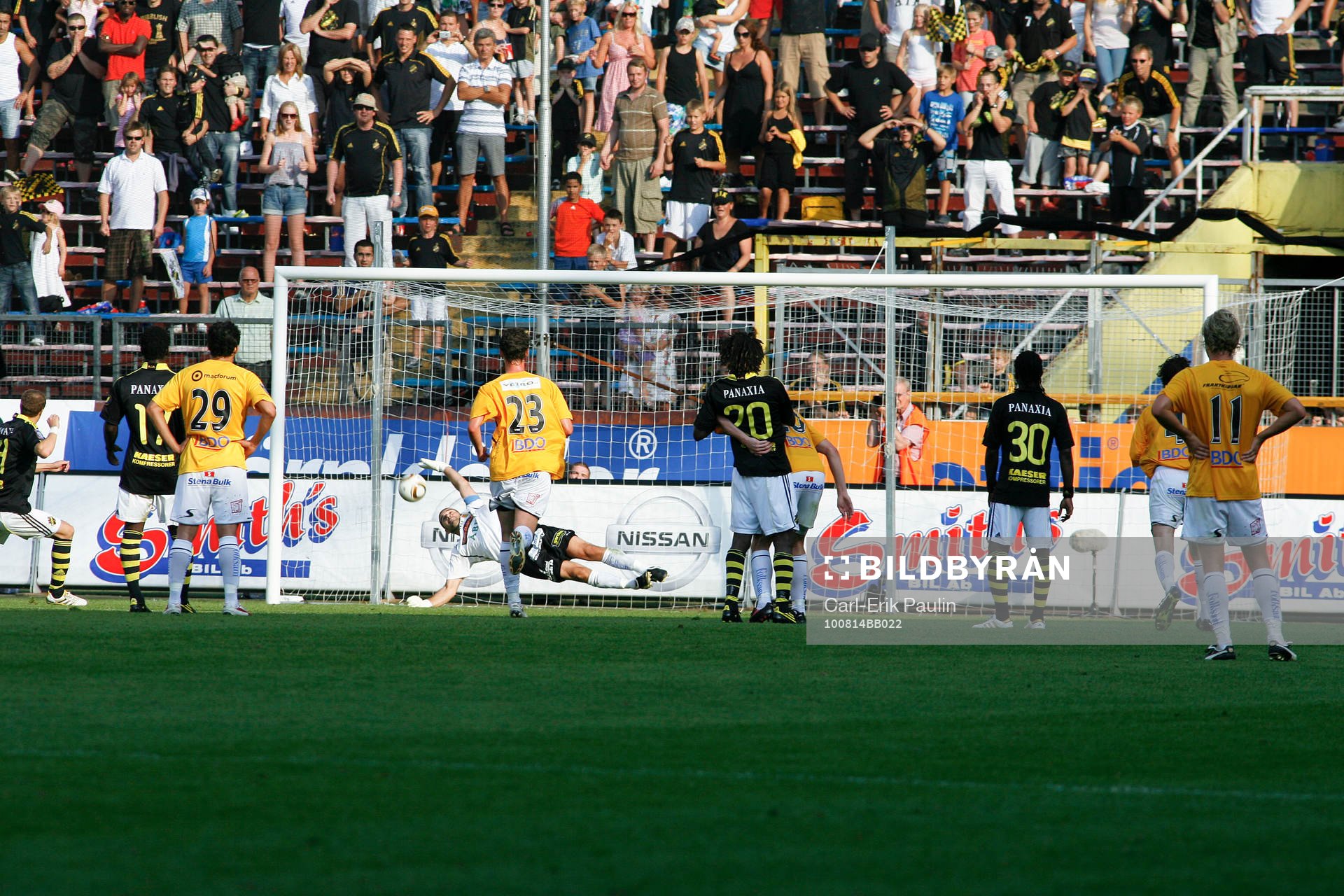 Kenny Pavey, AIK gör 1-0 på straff