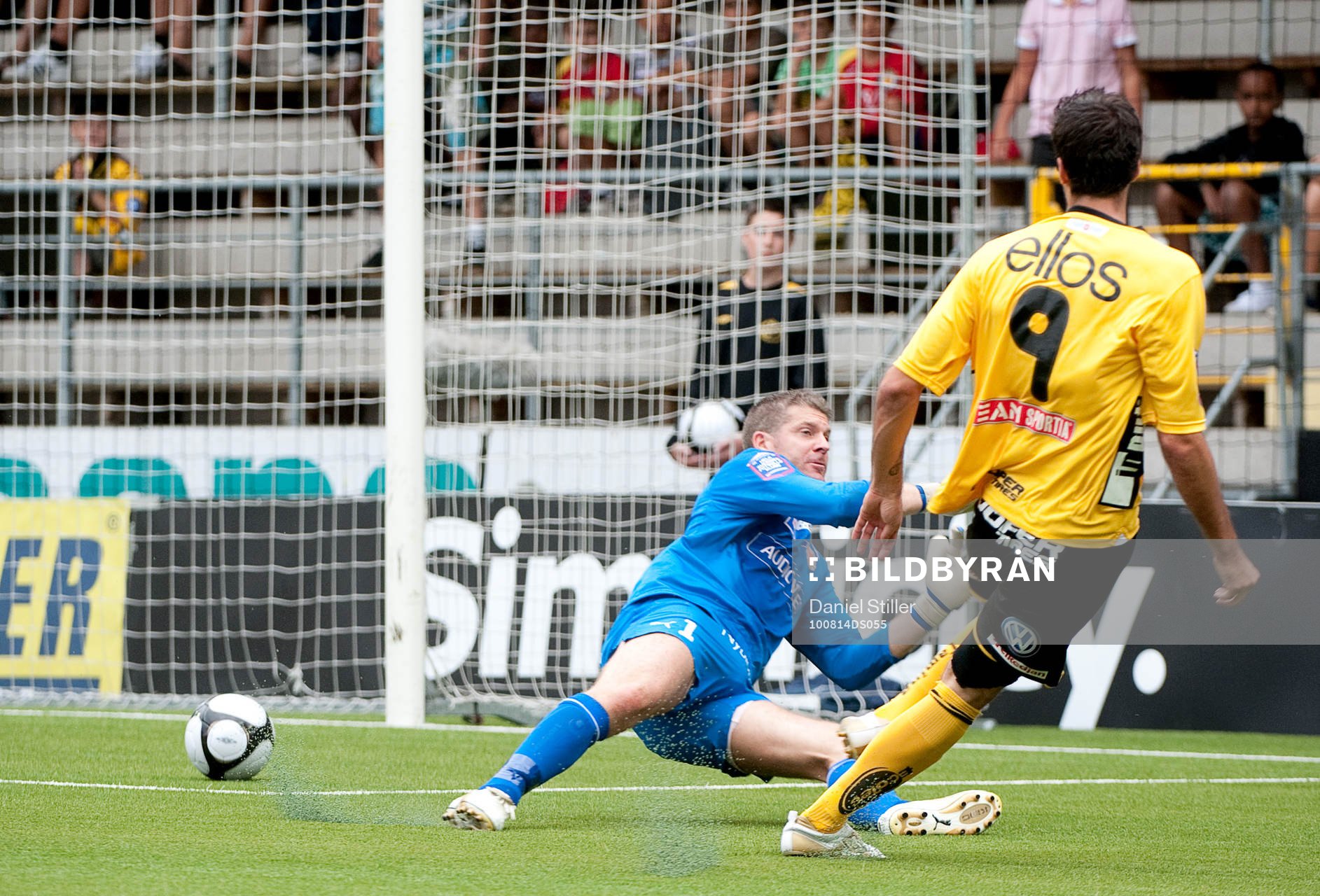 Denni Avdic, Elfsborg, gör 3-1 bakom Petter Wastå,