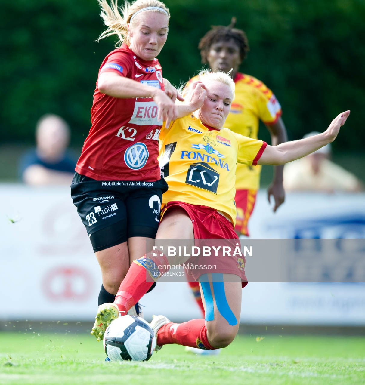 Margret Lara Vidarsdottir, Kristianstad, och Johanna Frisk,