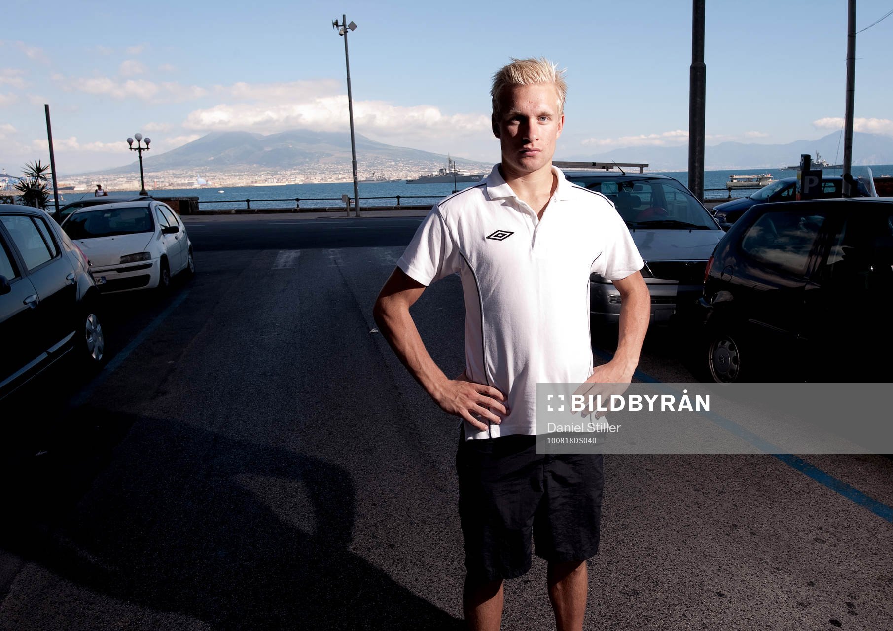 Johan Larsson, IF Elfsborg. Vulkanen Vesuvio i bakgrunden