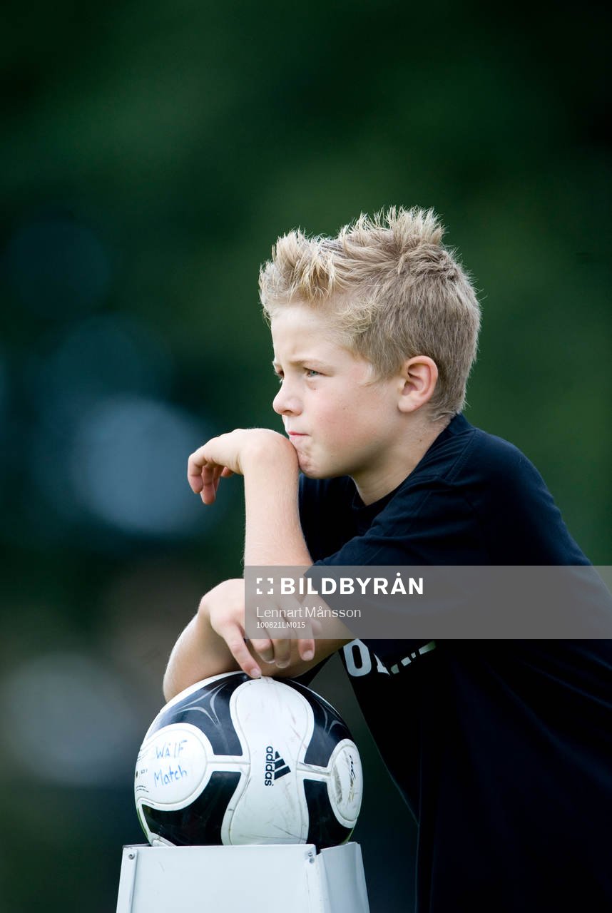 Bollkalle, bollpojke