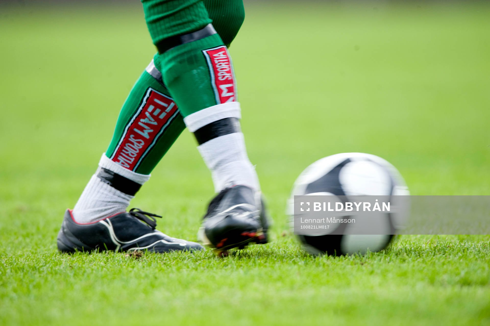 Bredsida, fot, fotboll, gräsmatta