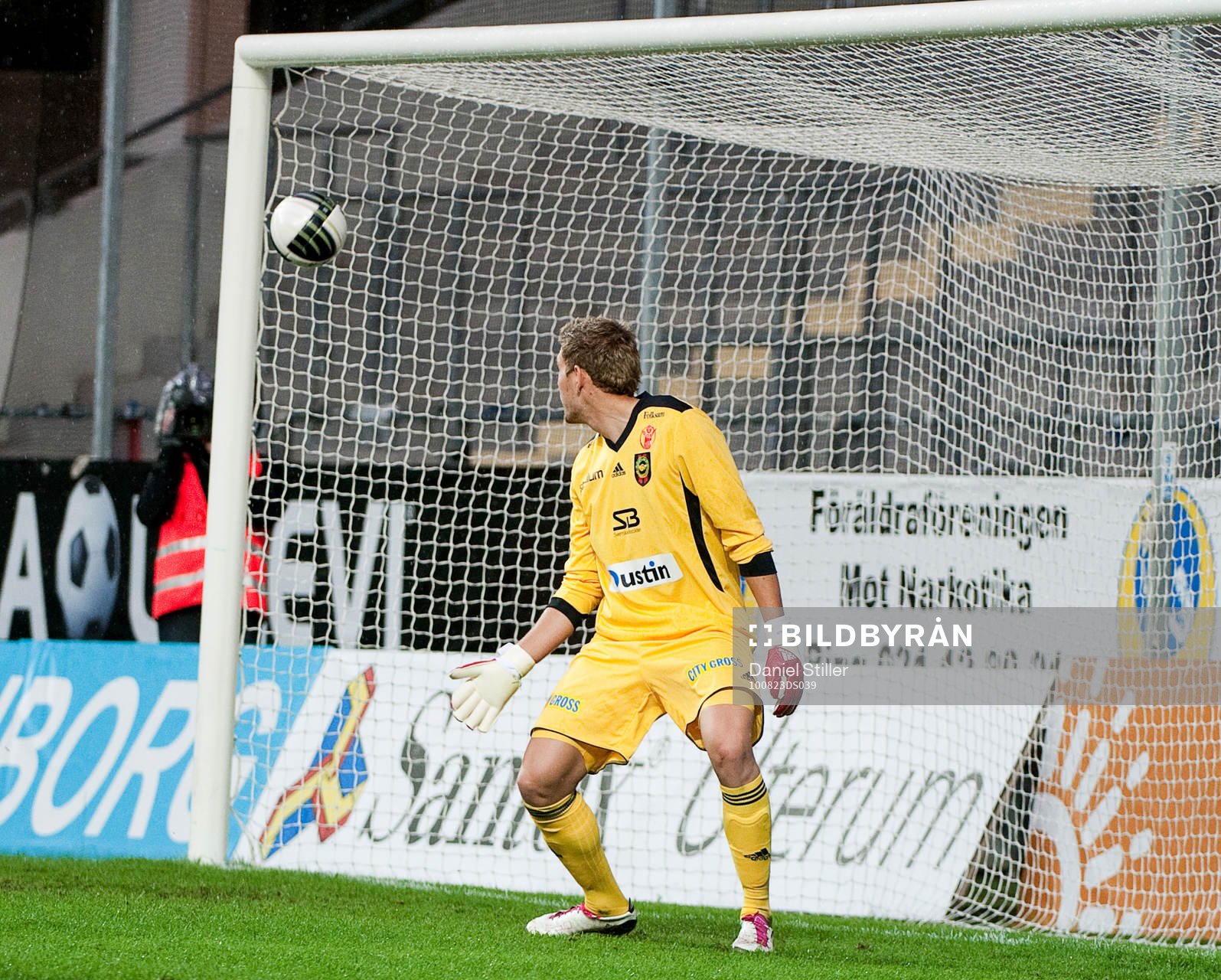 Kristoffer Nordfeldt, målvakt är chanslös, mål