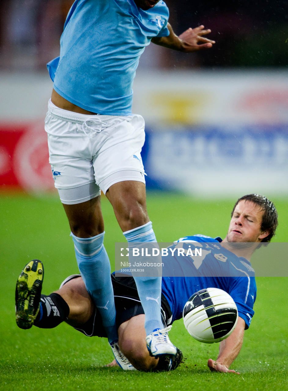 Jonas Gudni Saevarsson, Halmstad, tackling, glidtackling