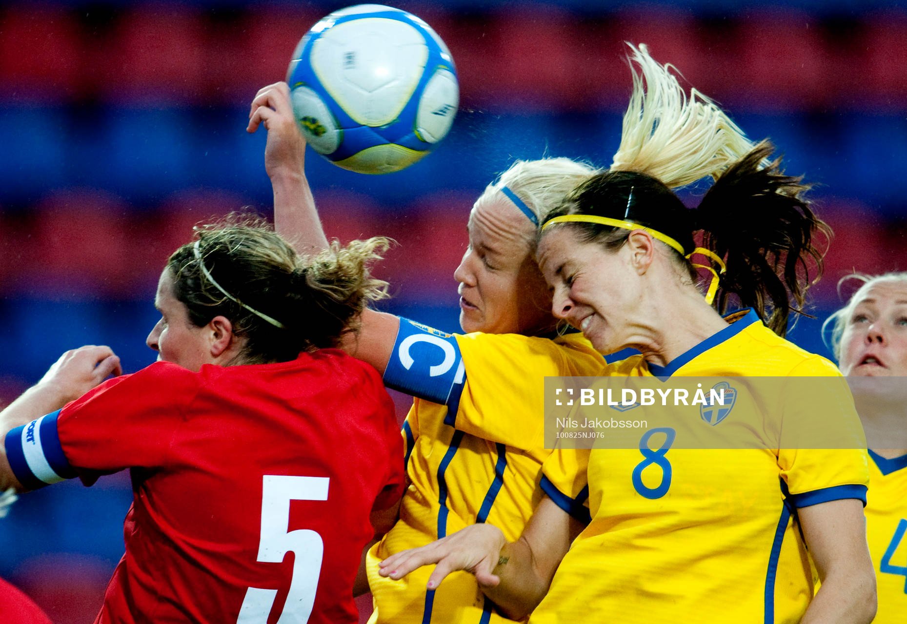 Emma Jones, Wales, Caroline Seger, Lotta Schelin, Sverige