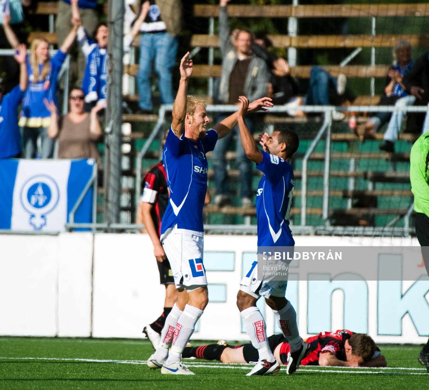 Oscar Möller och Bruno Manoel Marinho, Åtvidaberg, jubel