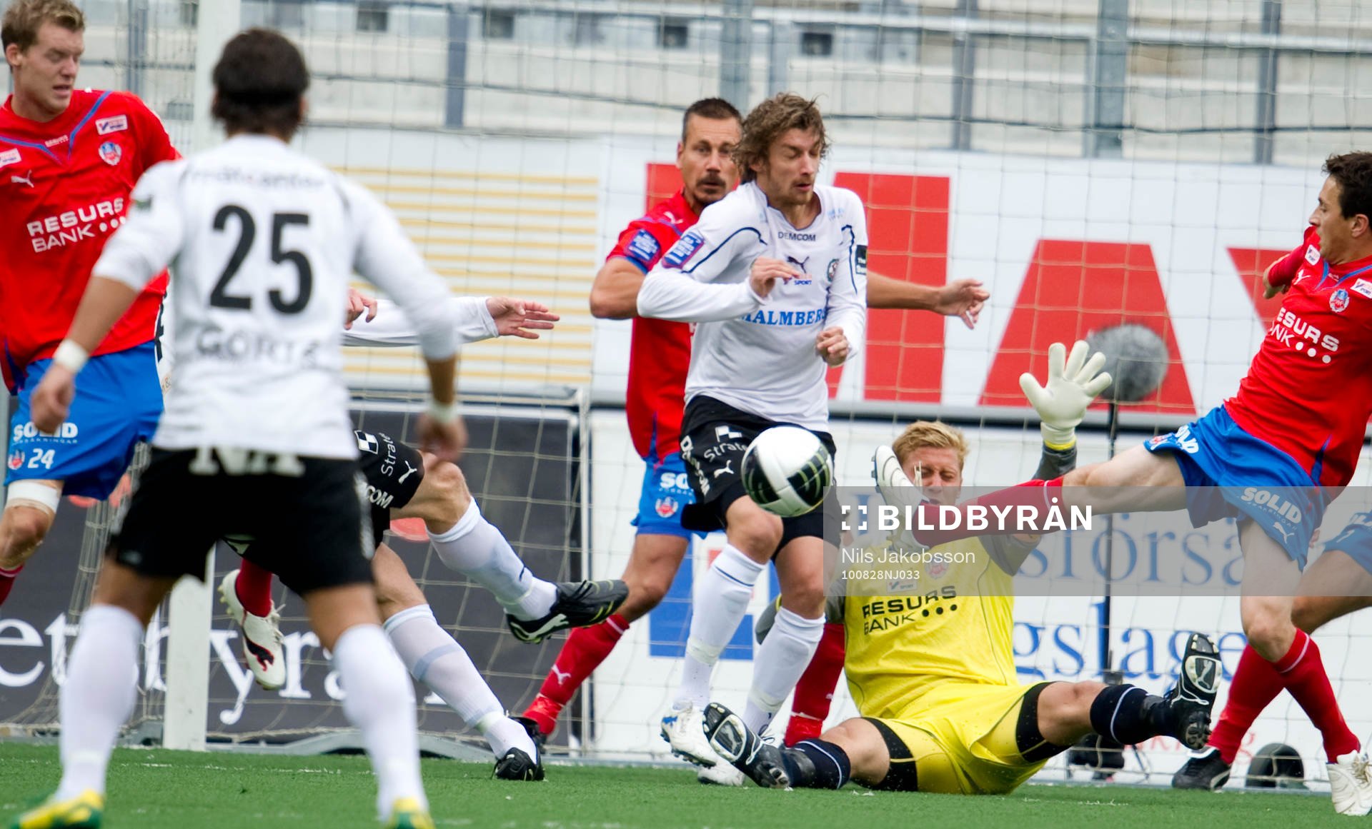 Magnus Wikström, Örebro och Pär Hansson, målvakt,