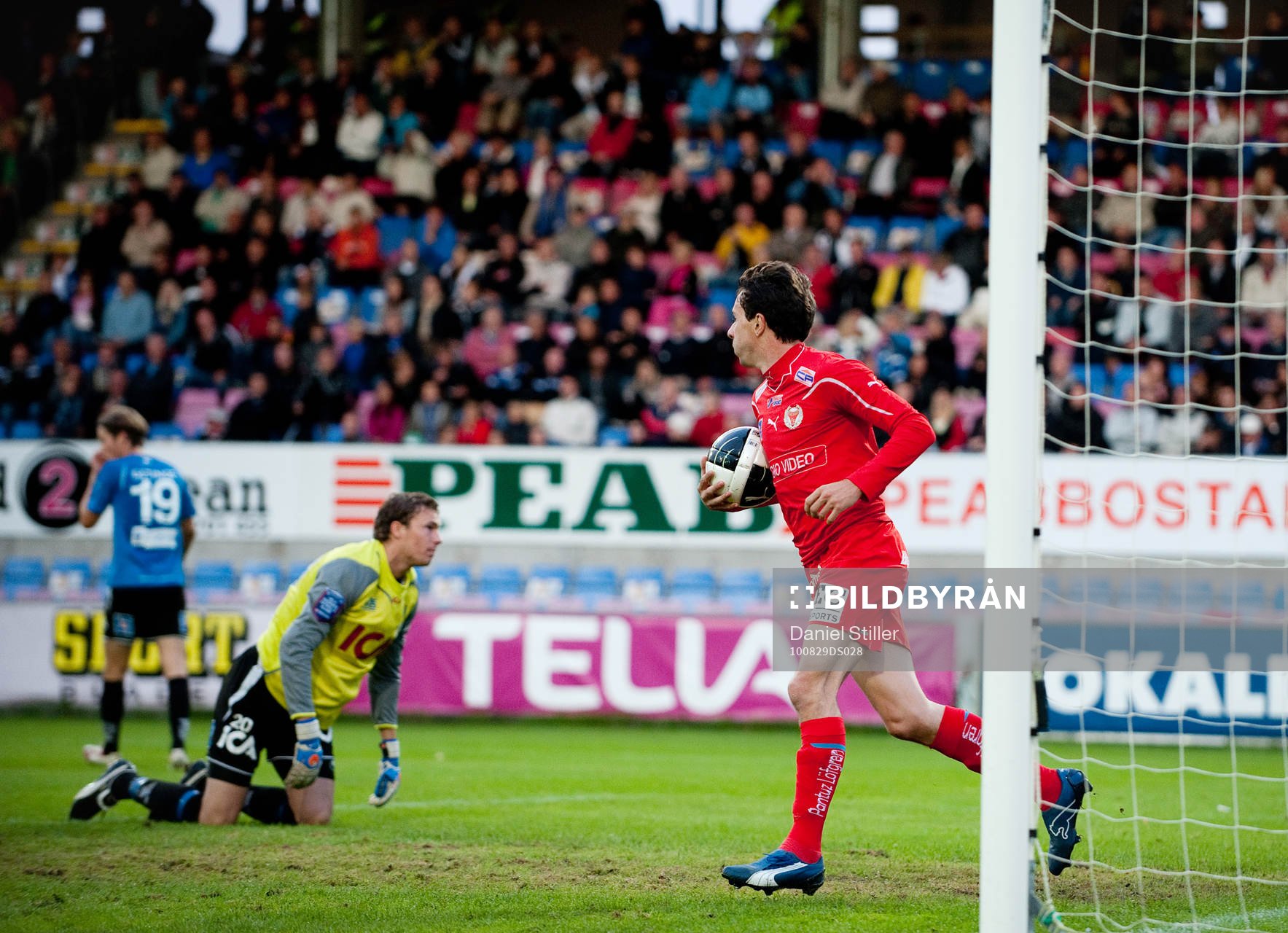 Daniel Mendes, Kalmar, Robin Malmkvist, målvakt Halmstad