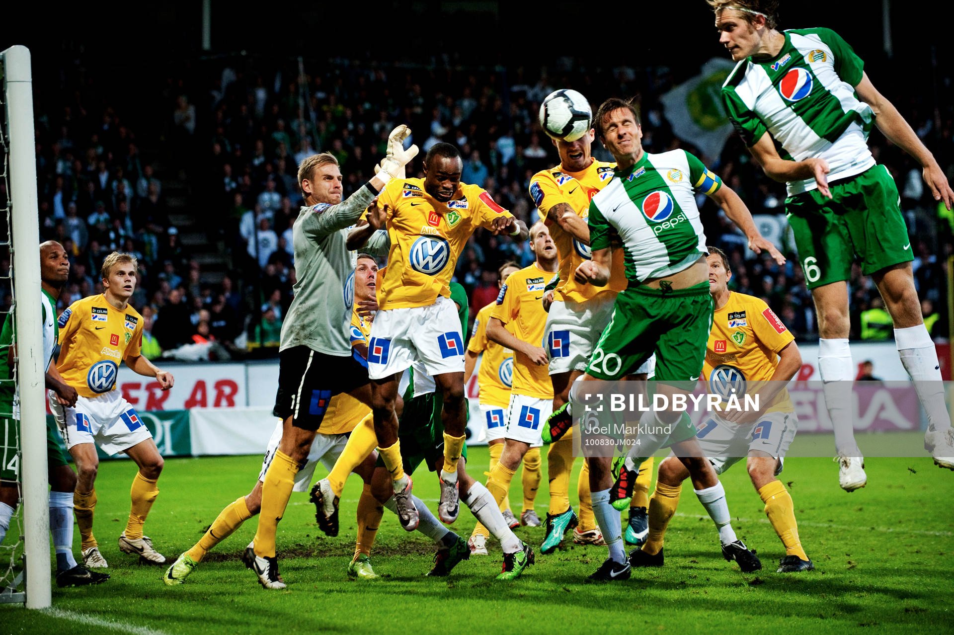 Oroligt framför Alexander Nadj, målvakt, Jönköping