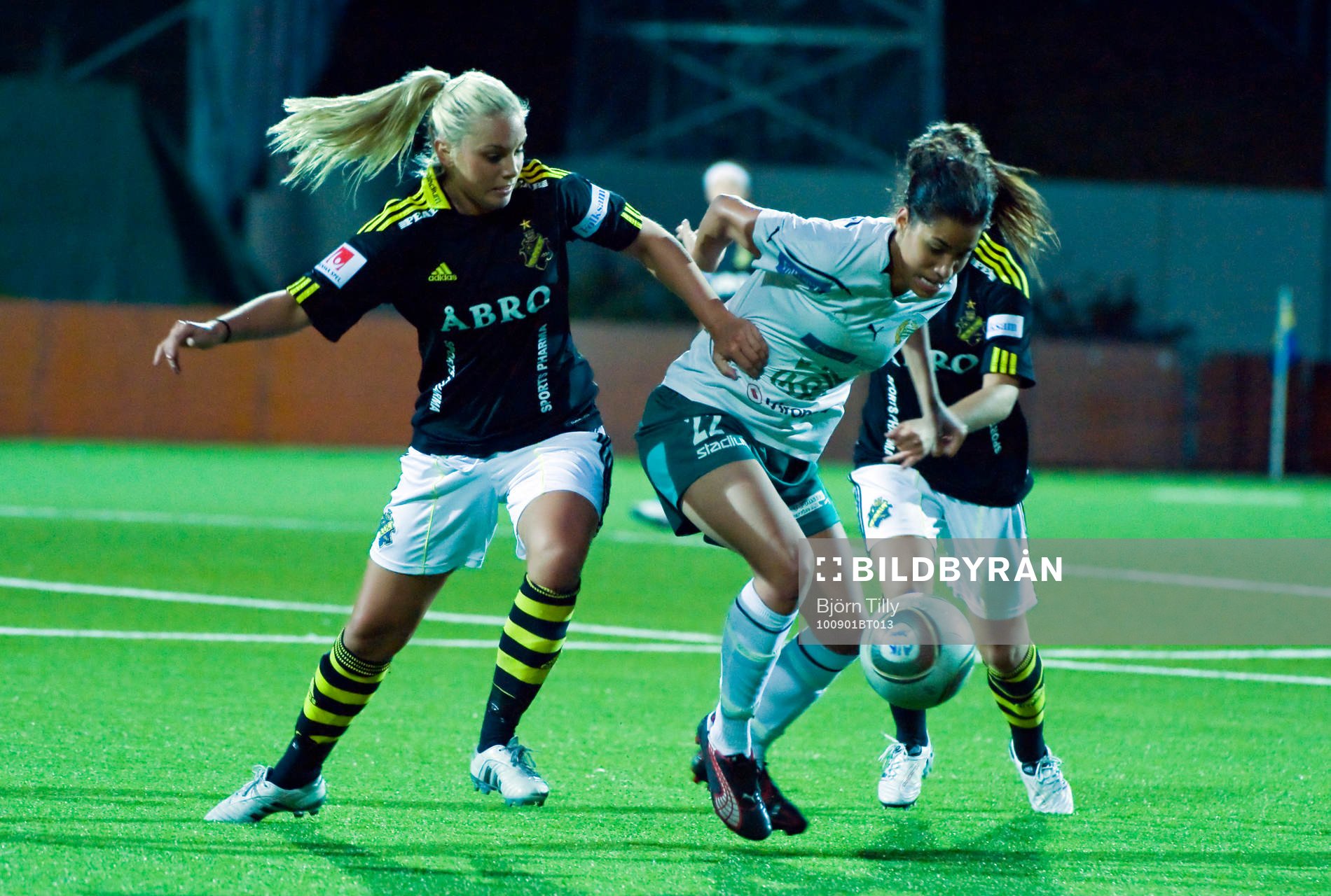 Petronella Ekroth, AIK och Tempest-Marie Norlin, Hammarby