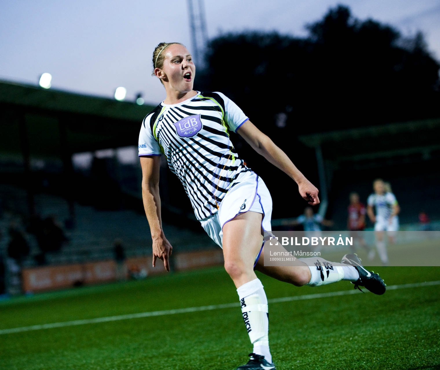  3-3 kvittering av Manon Melis, jubel.