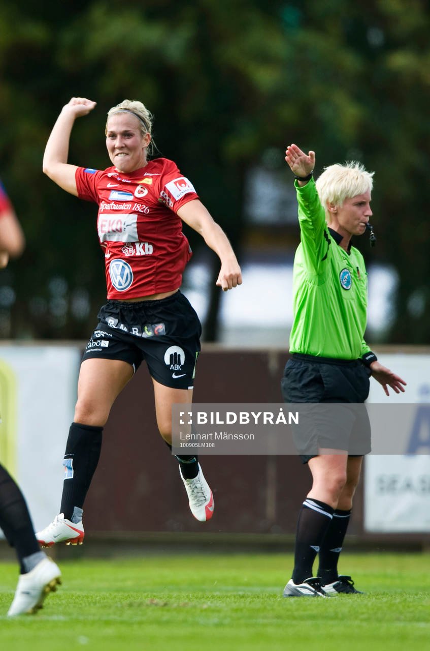 Kirsty Yallop, Kristianstad och Susanna Johansson, domare