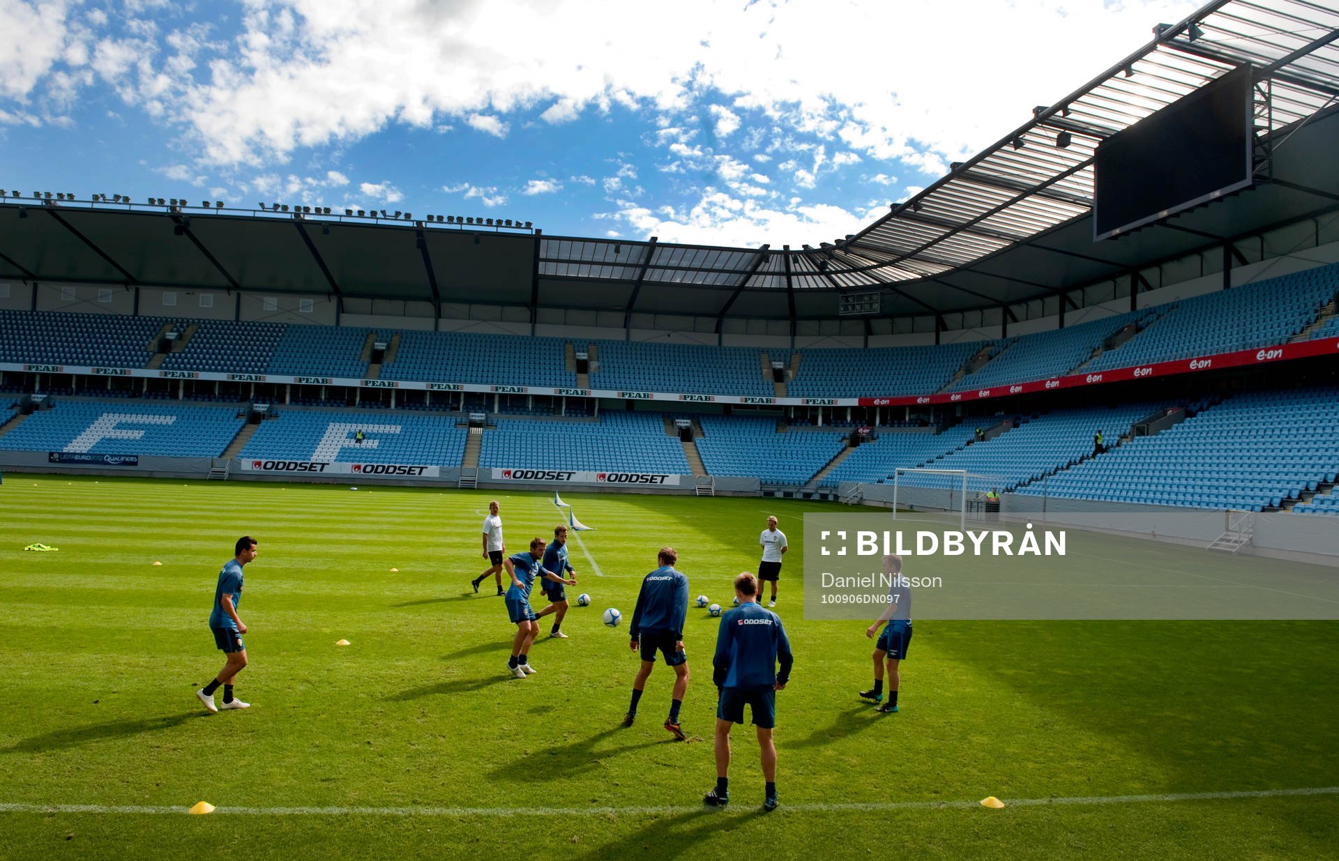Svenska landslaget tränar på Swedbank stadion i Malmö