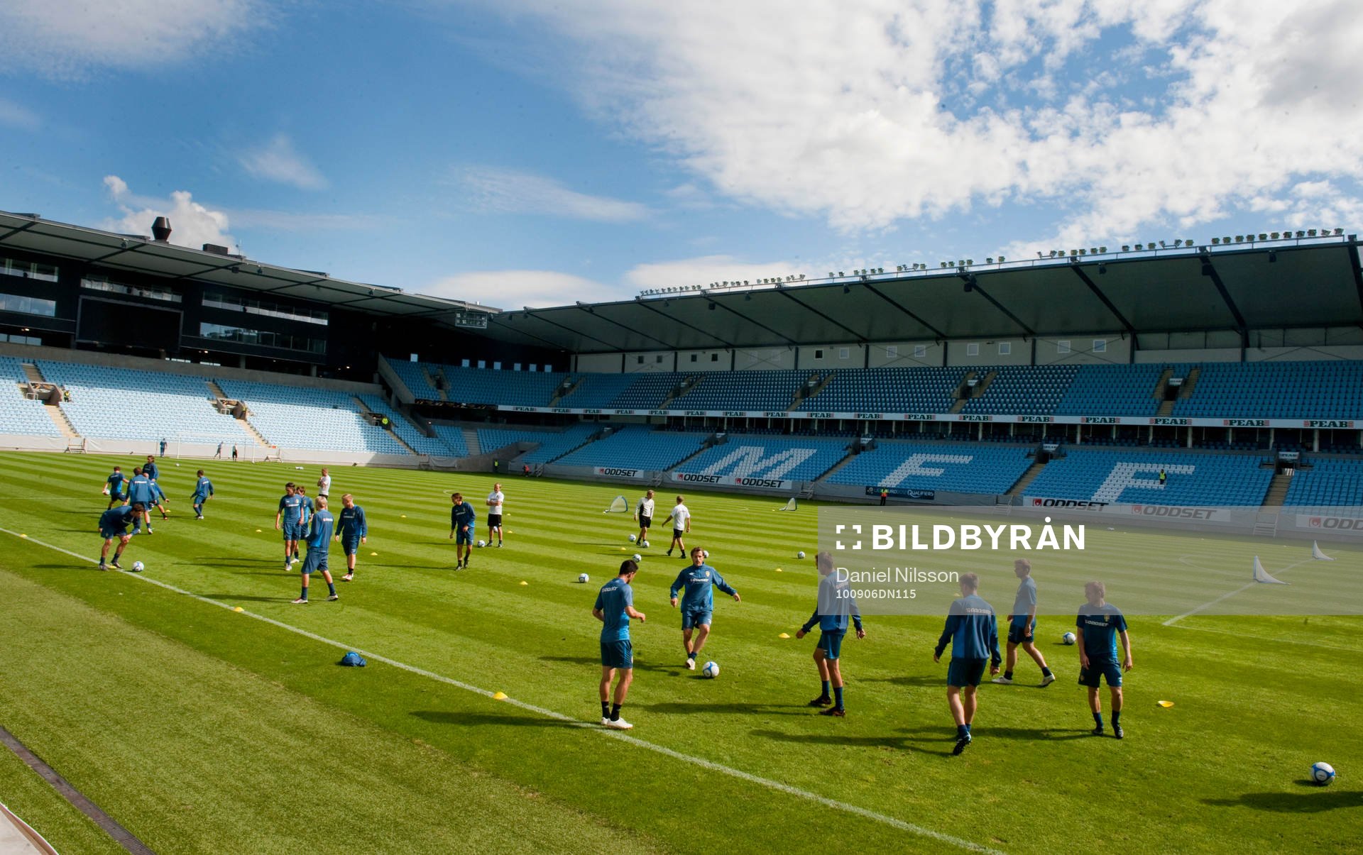 Svenska landslaget tränar på Swedbank stadion i Malmö