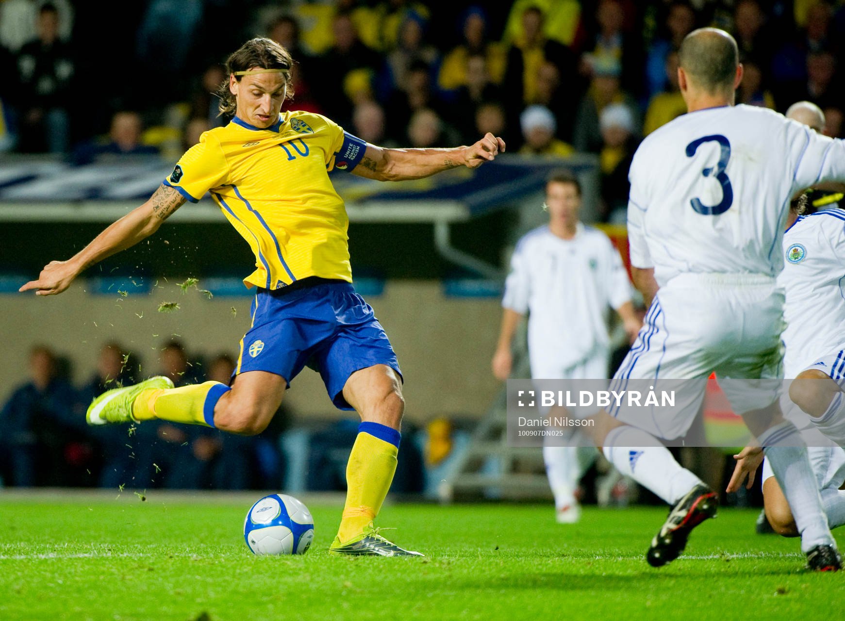 Zlatan Ibrahimovic, Sverige skjuter in 5-0
