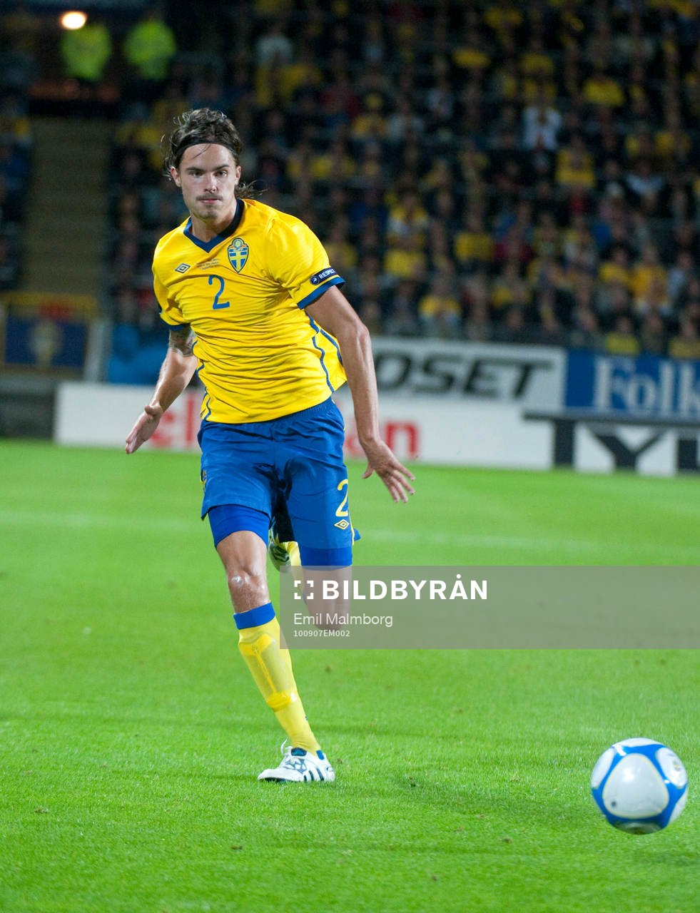 Mikael Lustig, Sverige