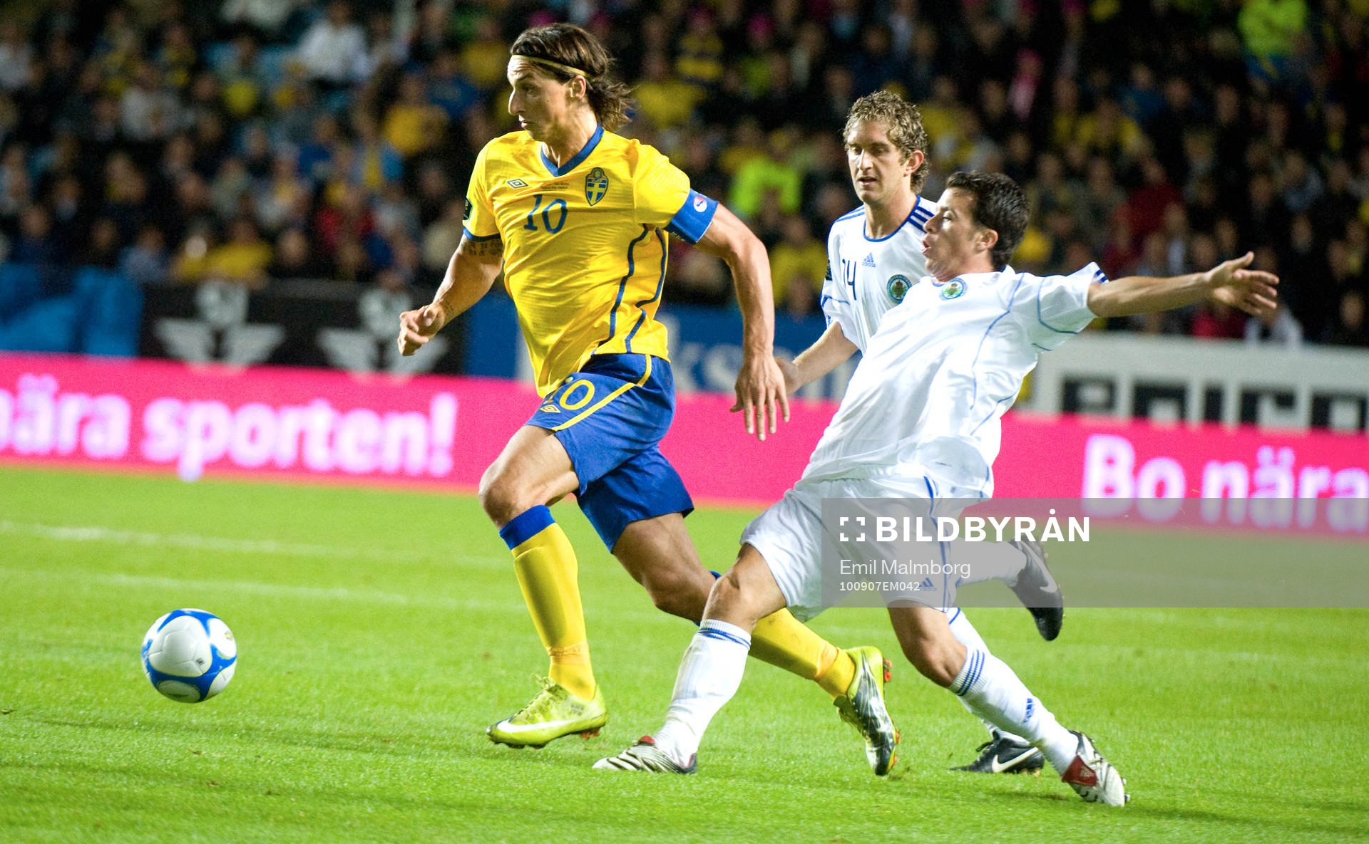 Zlatan Ibrahimovic, Sverige sliter sig loss och gör 5-0