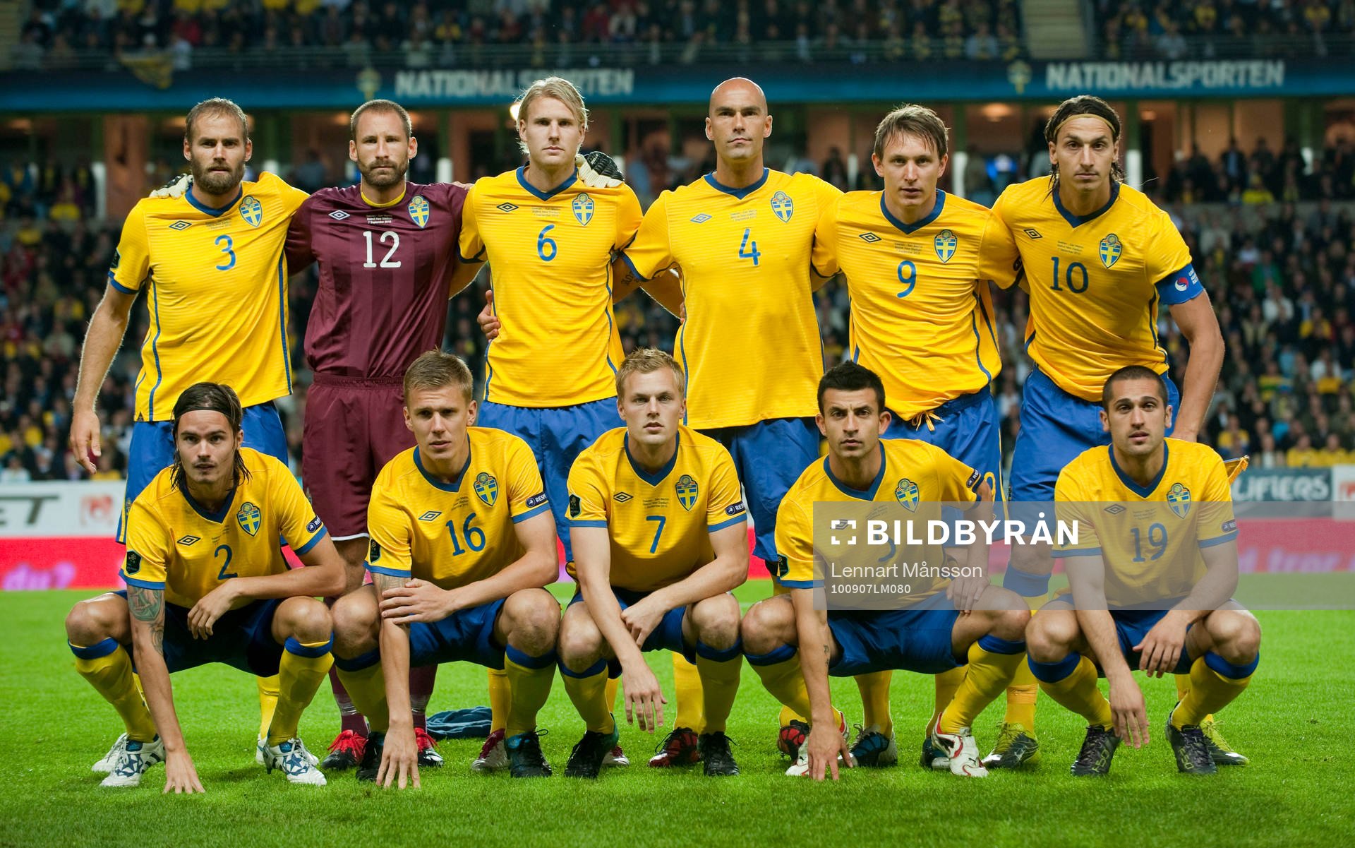 Sverige A: Startelva, lagbild. Bakre frv, Olof Mellberg,