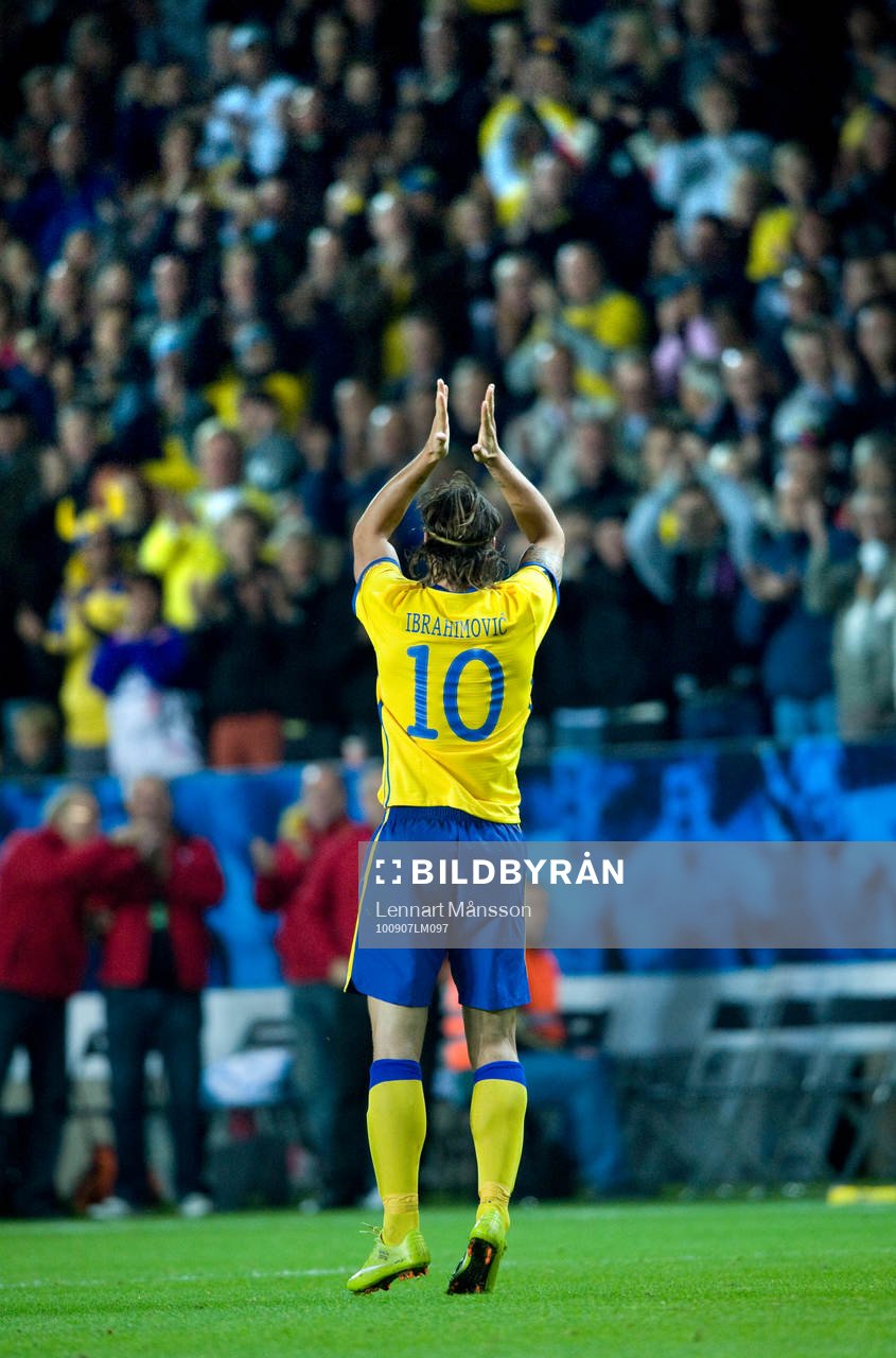 Zlatan Ibrahimovic  utgår. Tack till publiken