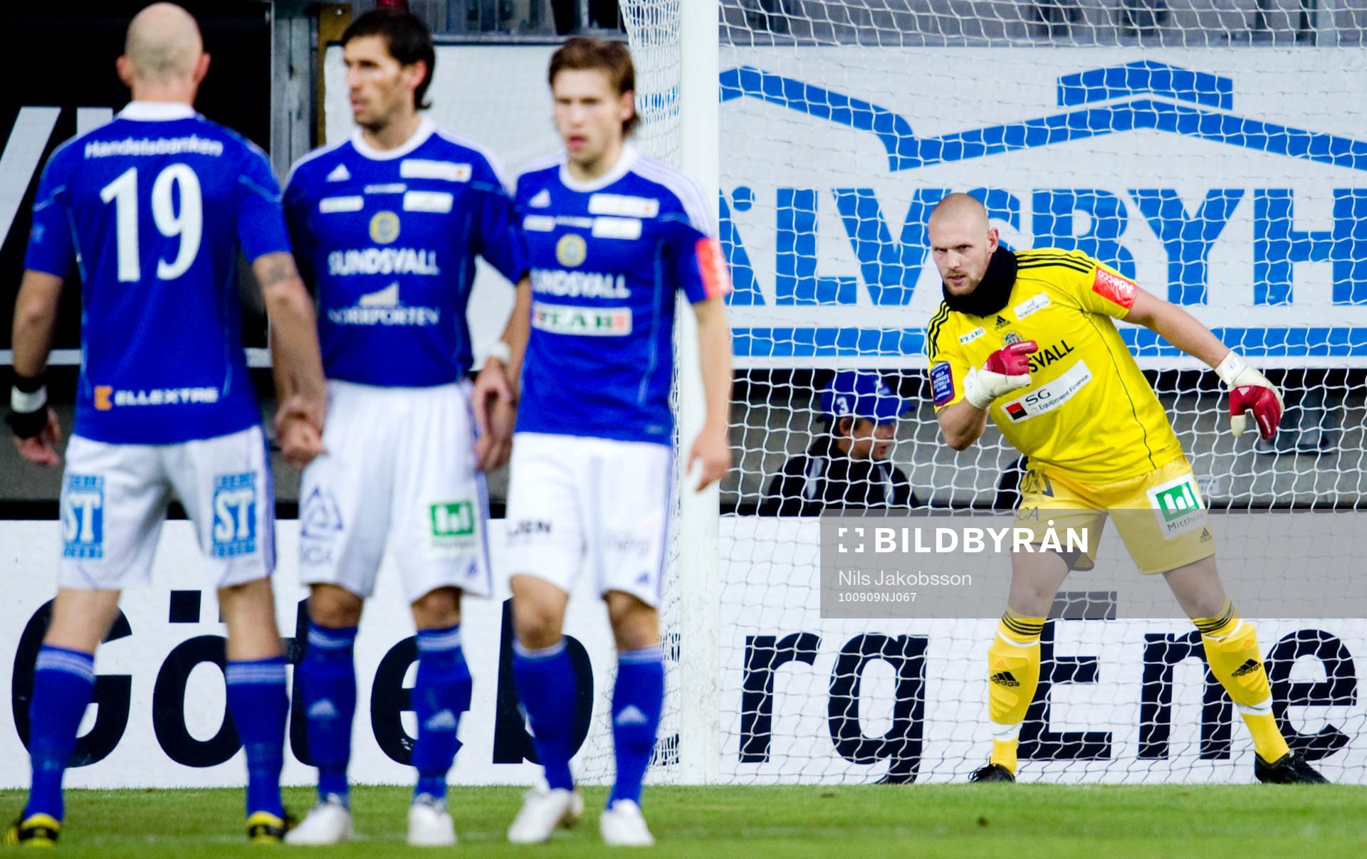 Tommy Naurin, målvakt, Sundsvall ställer upp sin mur