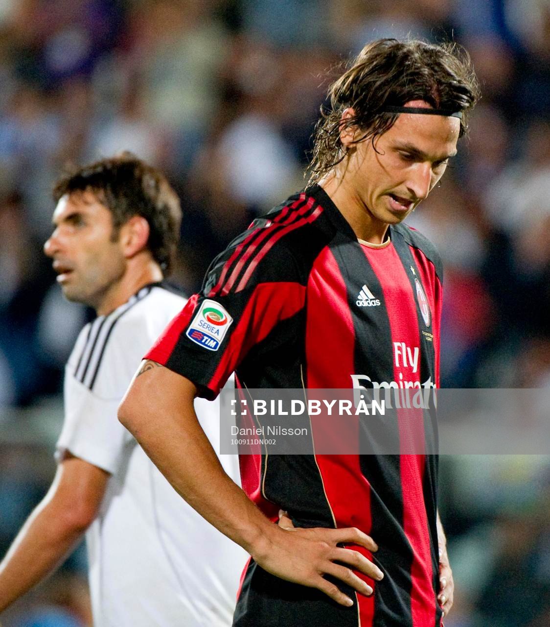 Zlatan Ibrahimovic, Milan skjuter straff men missar