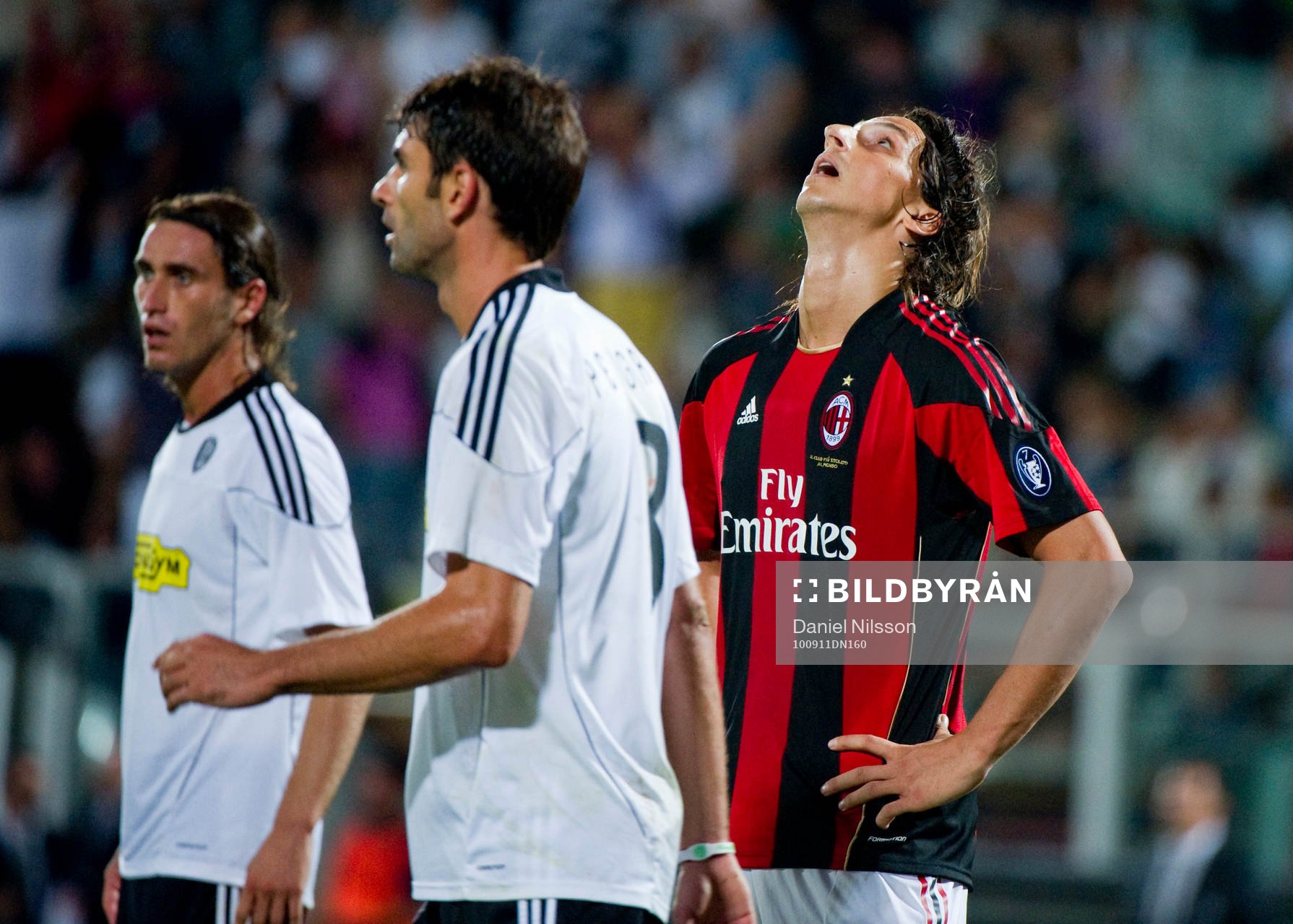 Zlatan Ibrahimovic, Milan missad en straff, depp