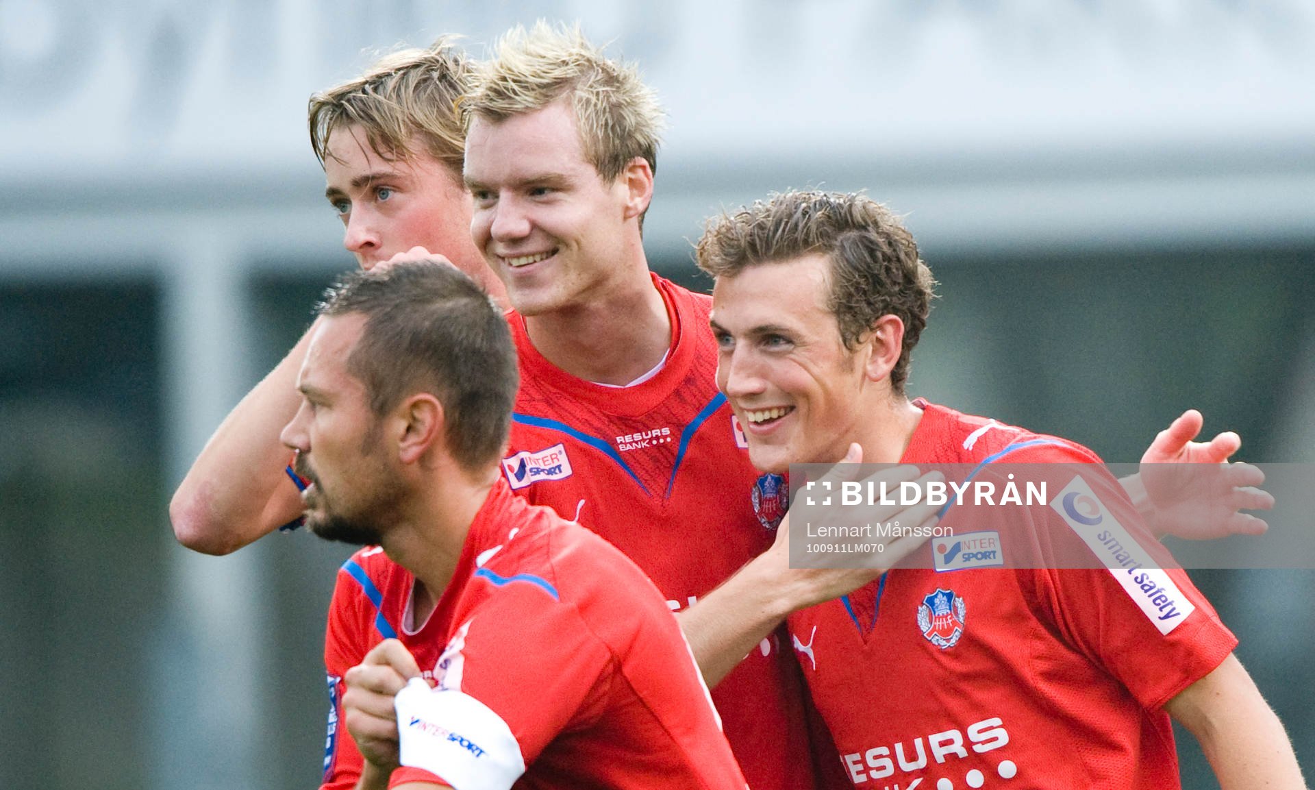 1-0 Alexander Gerndt, som grattas.  Jubel, glädje