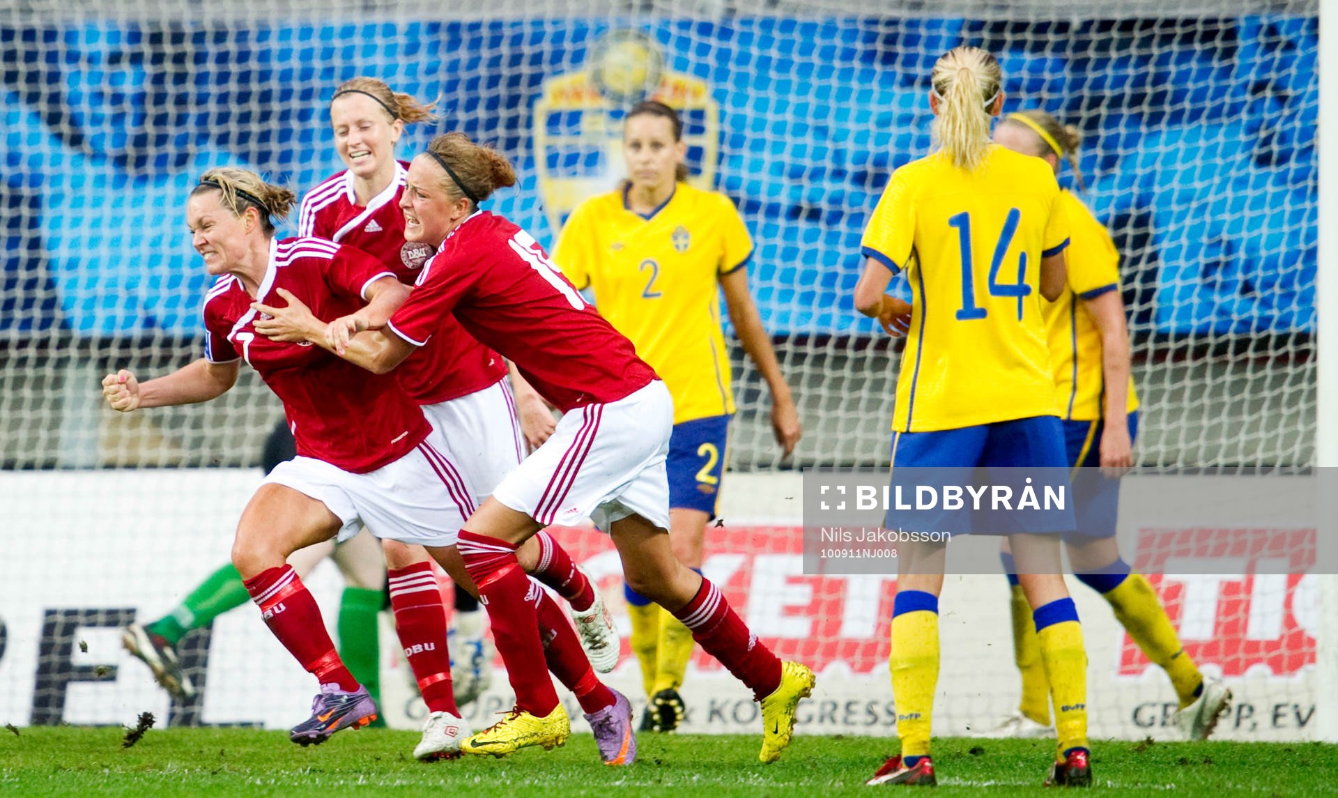  Cathrine Paaske Sörensen, Danmark jubel vid 2-1.