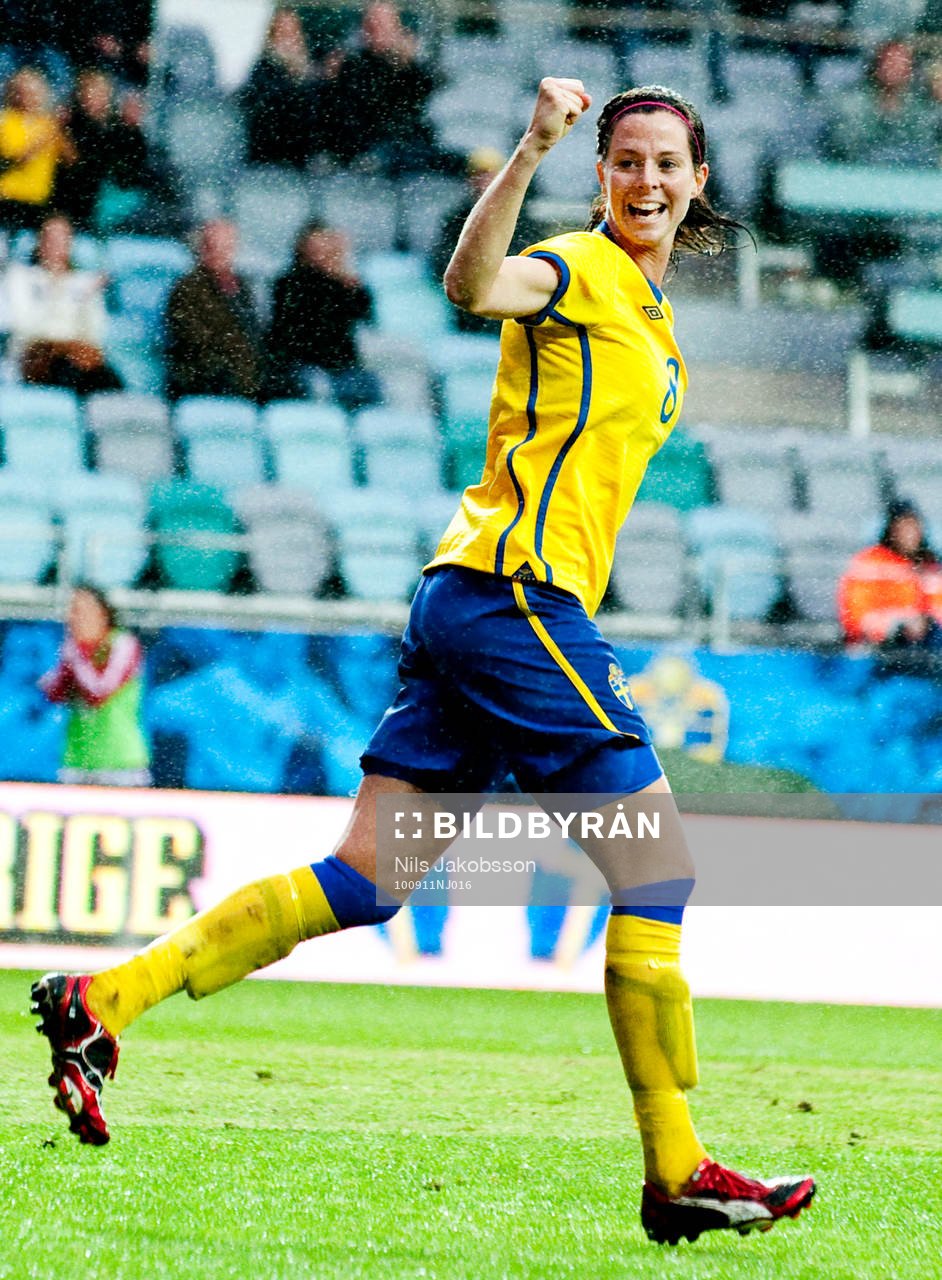 Lotta Schelin, Sverige (jubel)