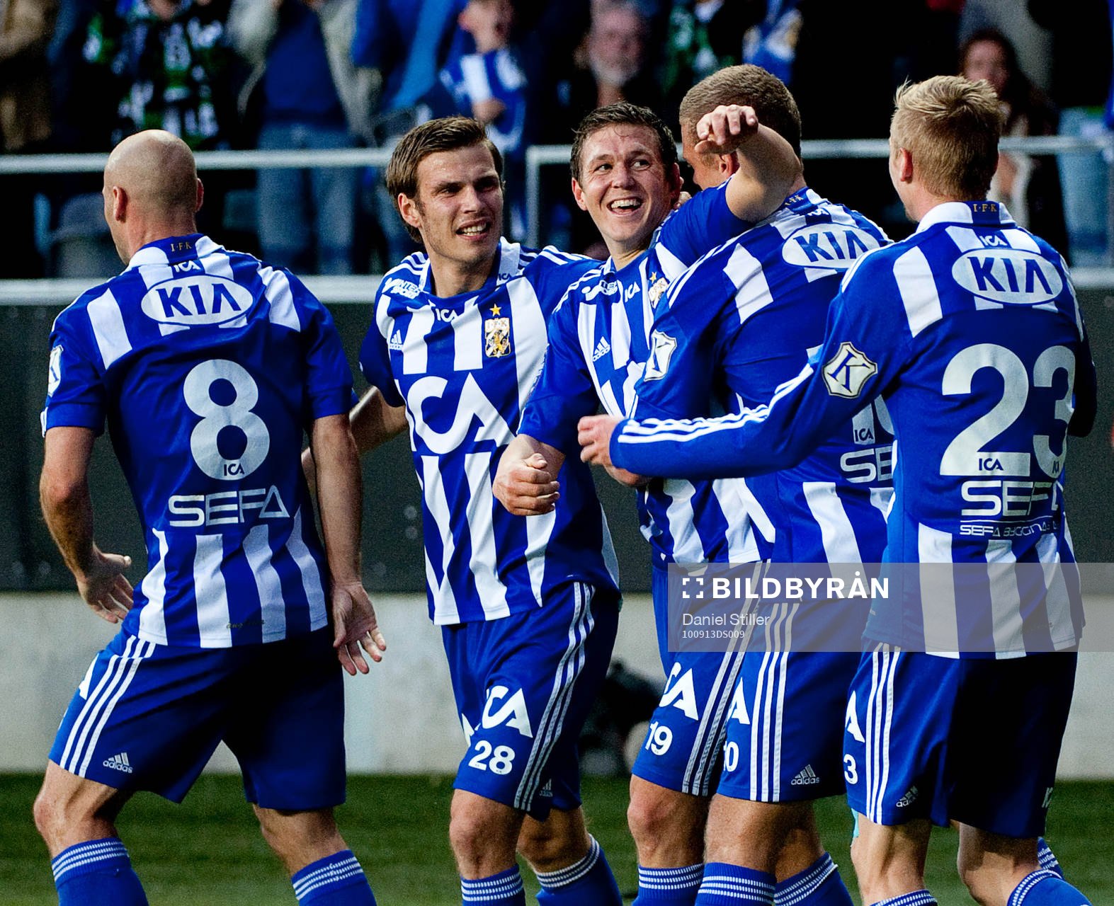 Hannes Stiller gör 1-0 till Göteborg. Jubel