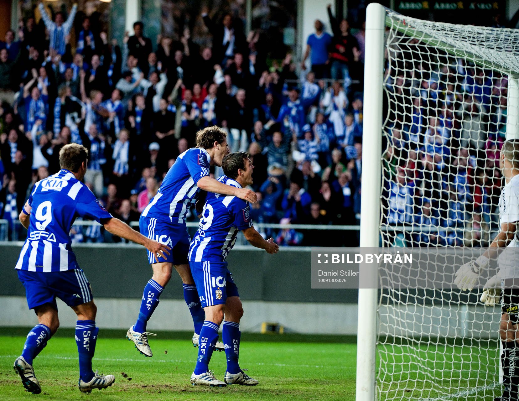 Hannes Stiller gör 1-0 till Göteborg