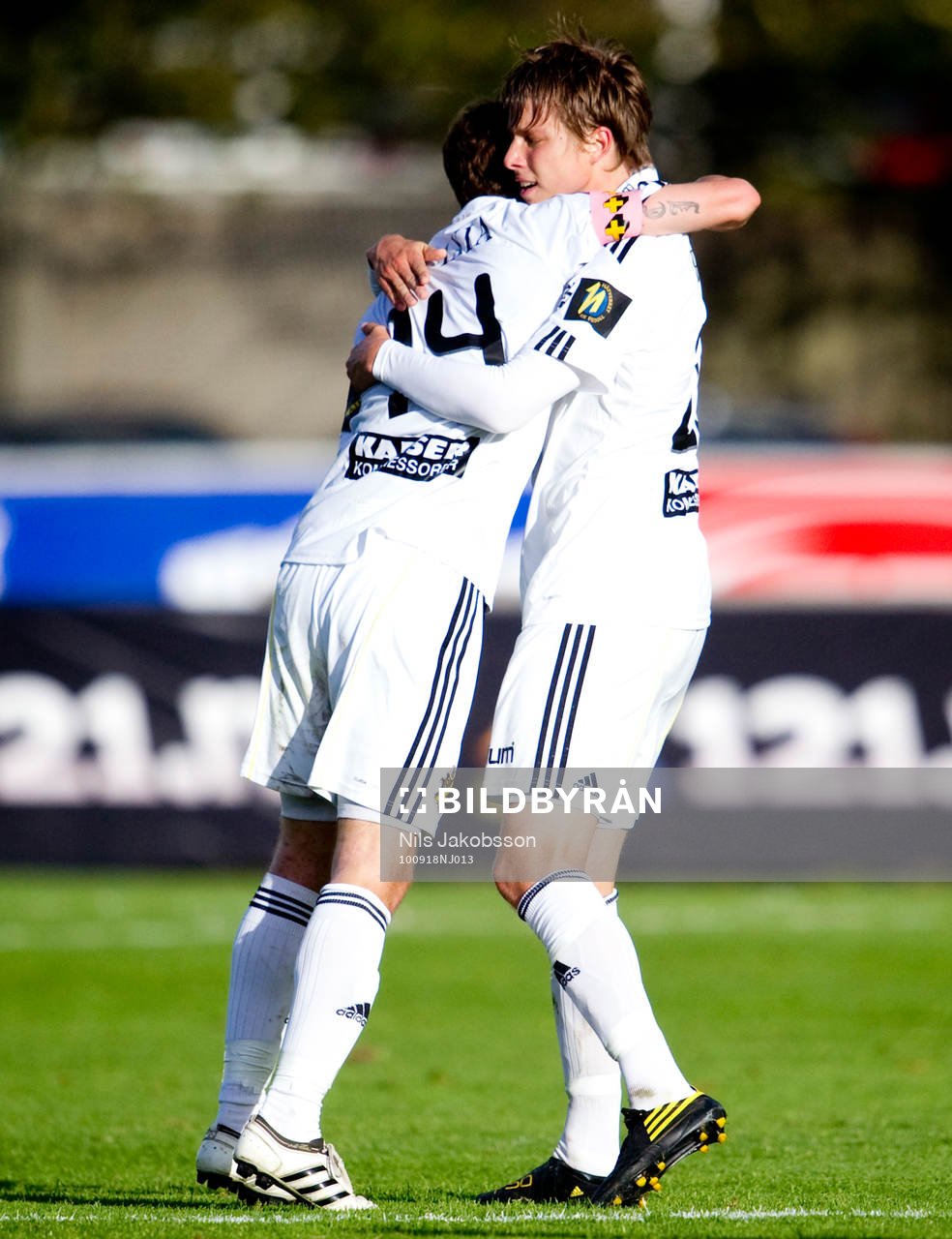Viktor Lundberg, Kenny Pavey, AIK jubel