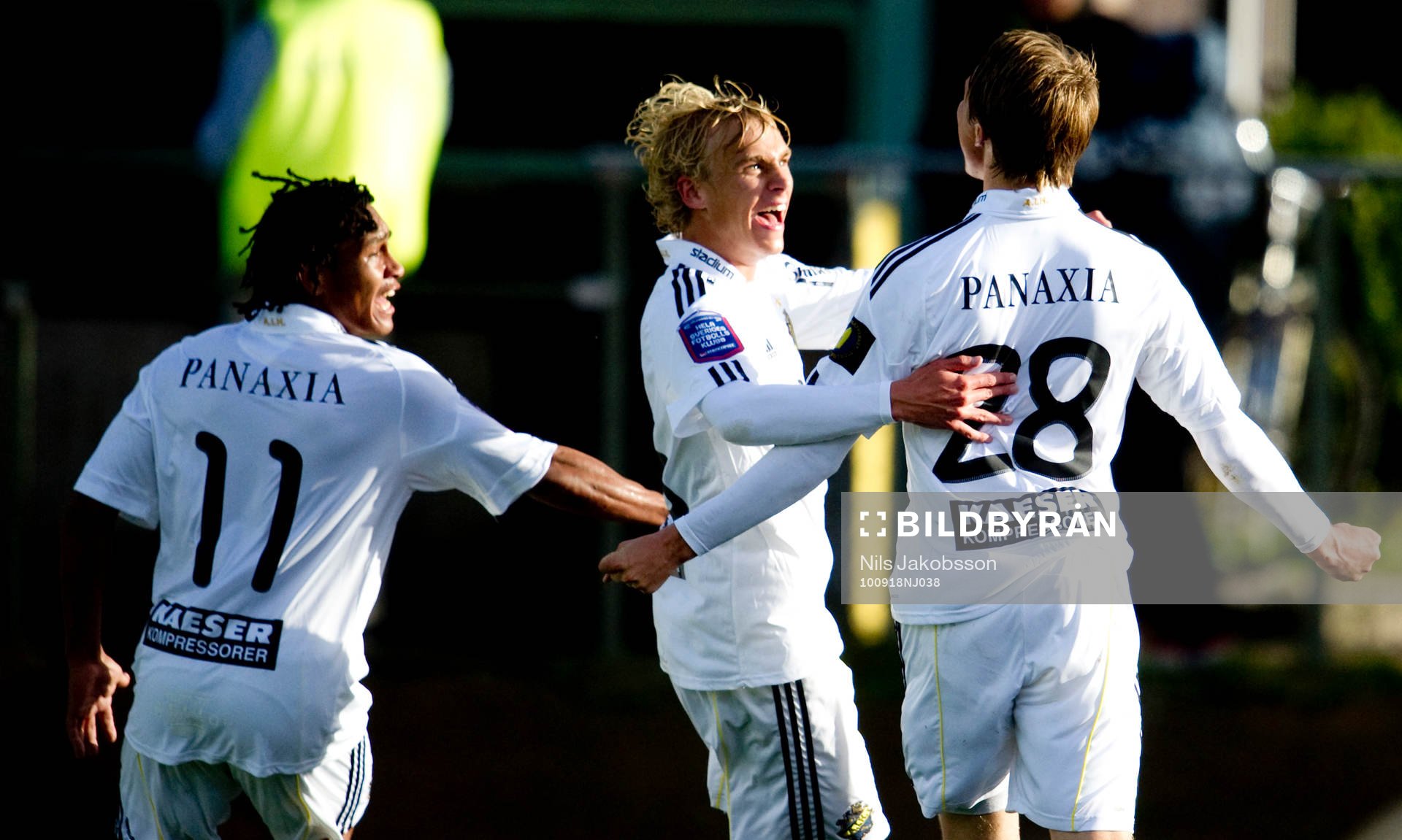 Antônio Flávio, Pontus Engblom, Viktor Lundberg, AIK jubel