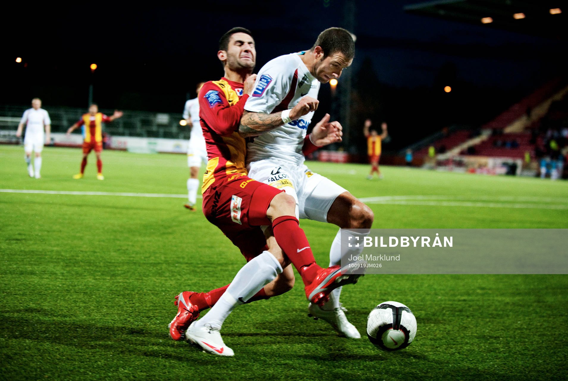 Robert Massi, Assyriska och Andreas Haddad, Assyriska