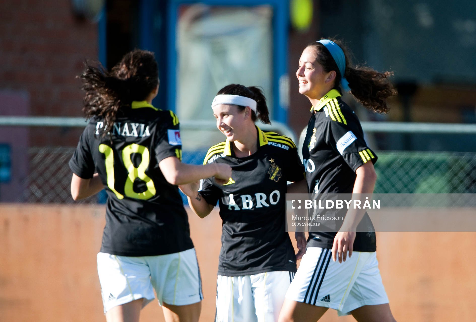 Tiffany Weimer, AIK jubel