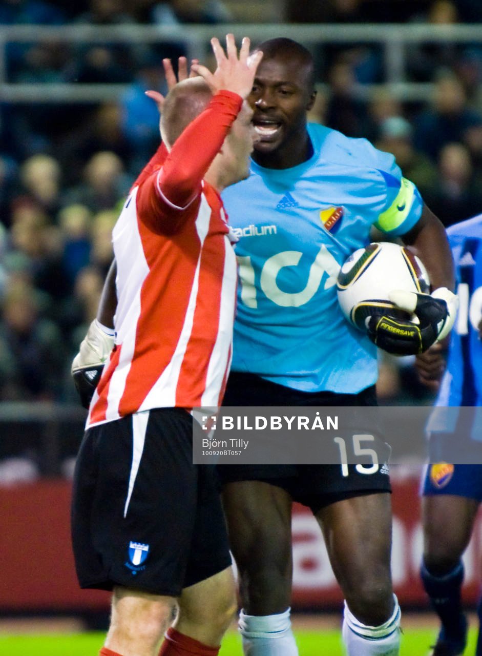 Daniel Larsson, Malmö och Pa Dembo Touray, målvakt,