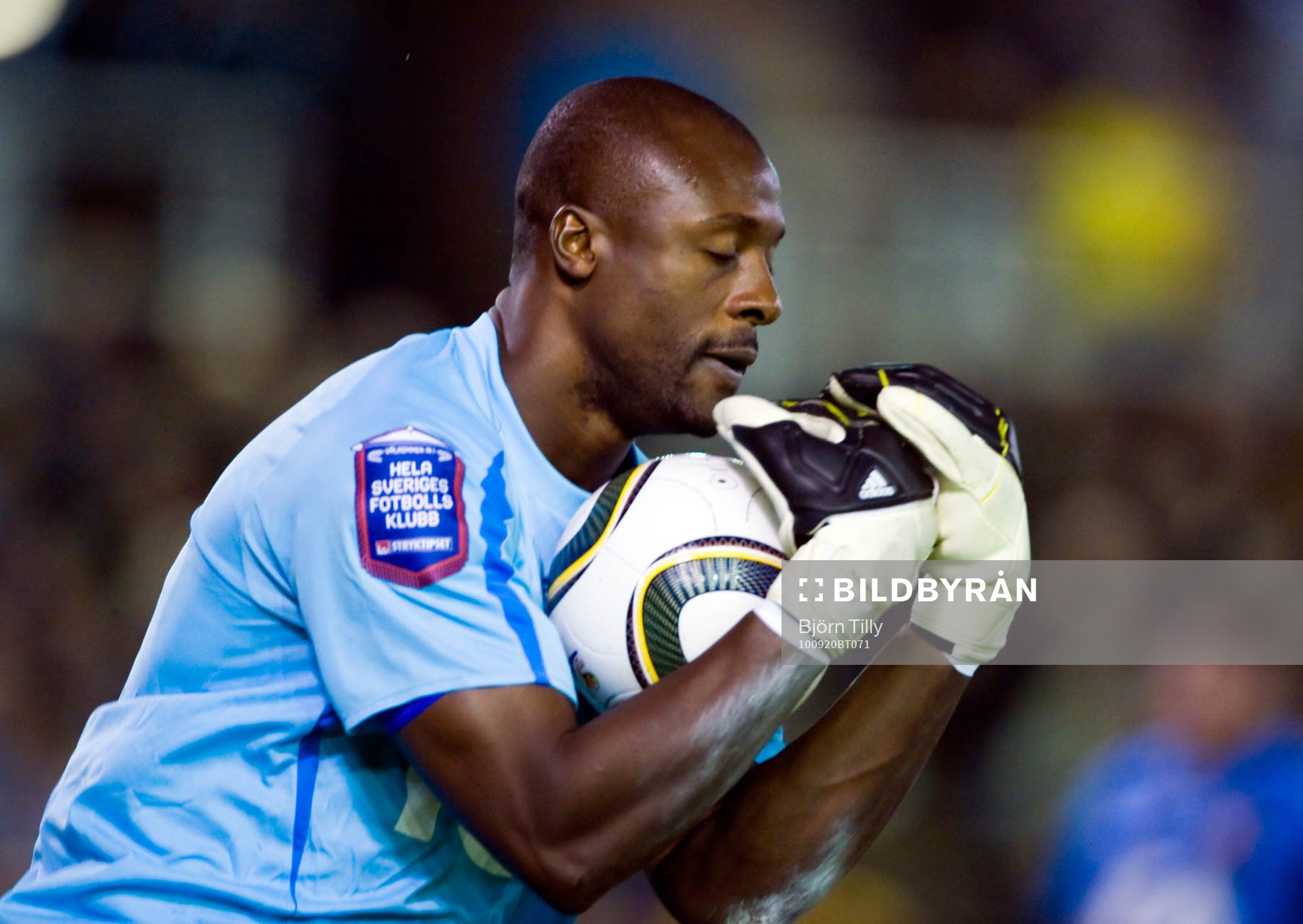 Pa Dembo Touray, målvakt, Djurgården