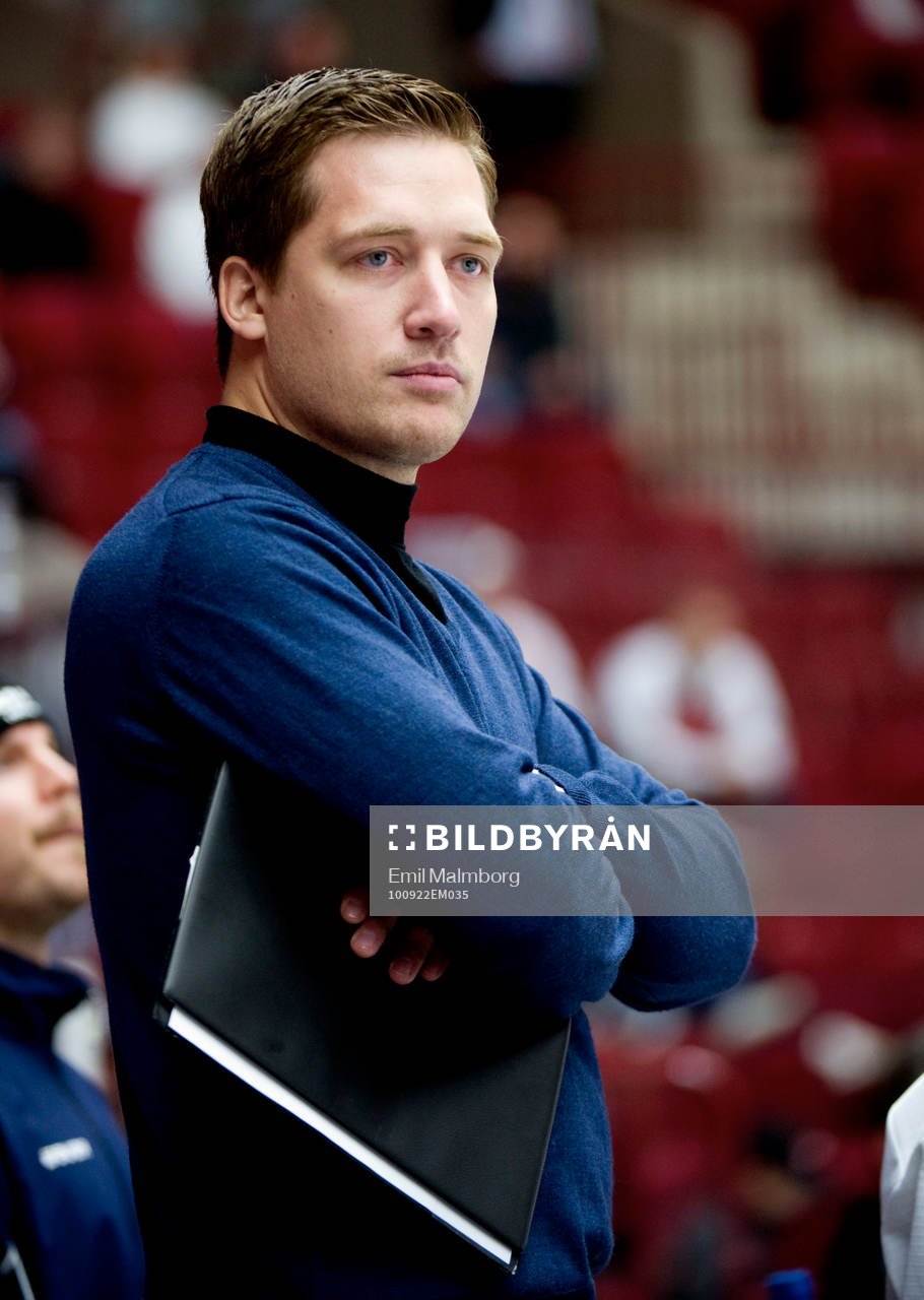 Sam Hallam, Bofors. Tränare