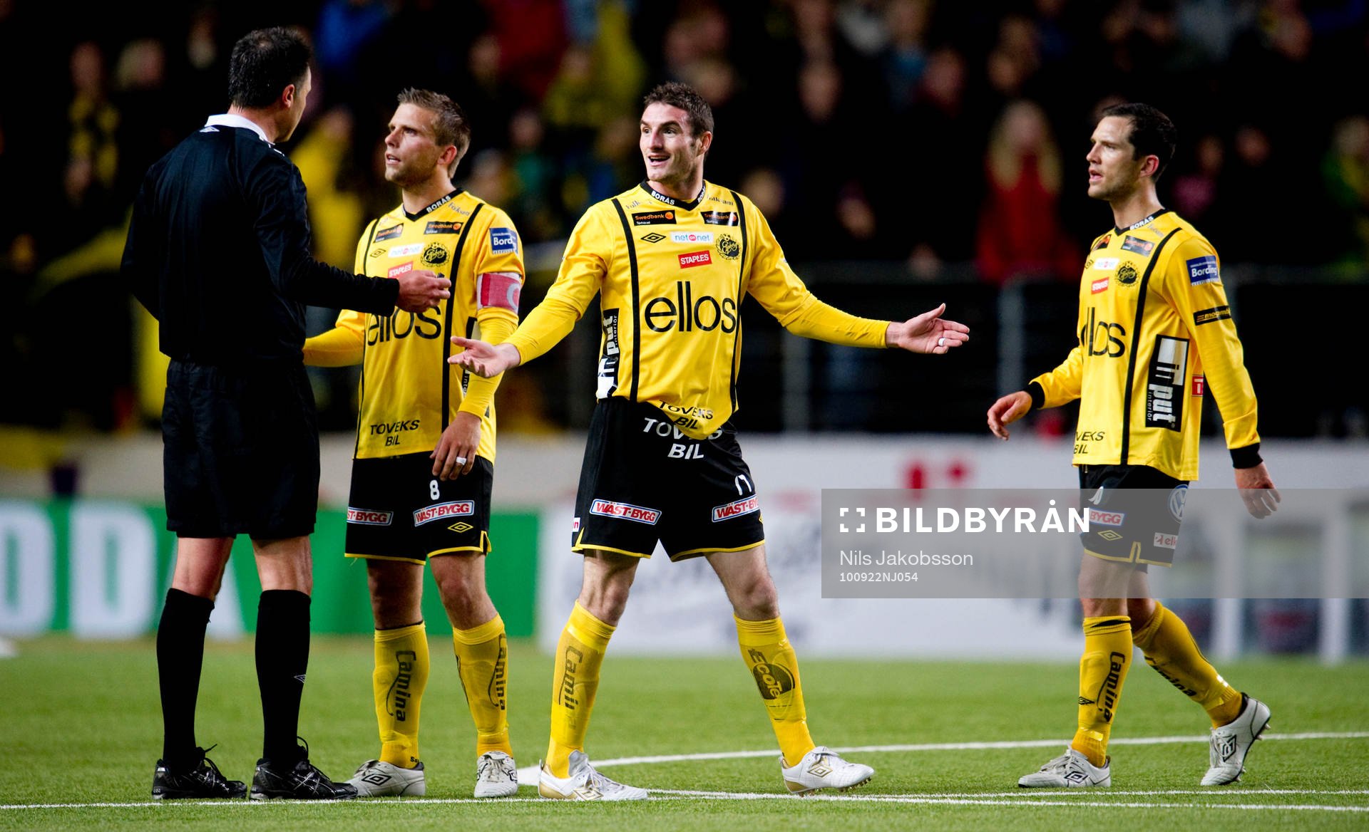 Fotboll, allsvenskan, Martin Ingvarsson, domare och James