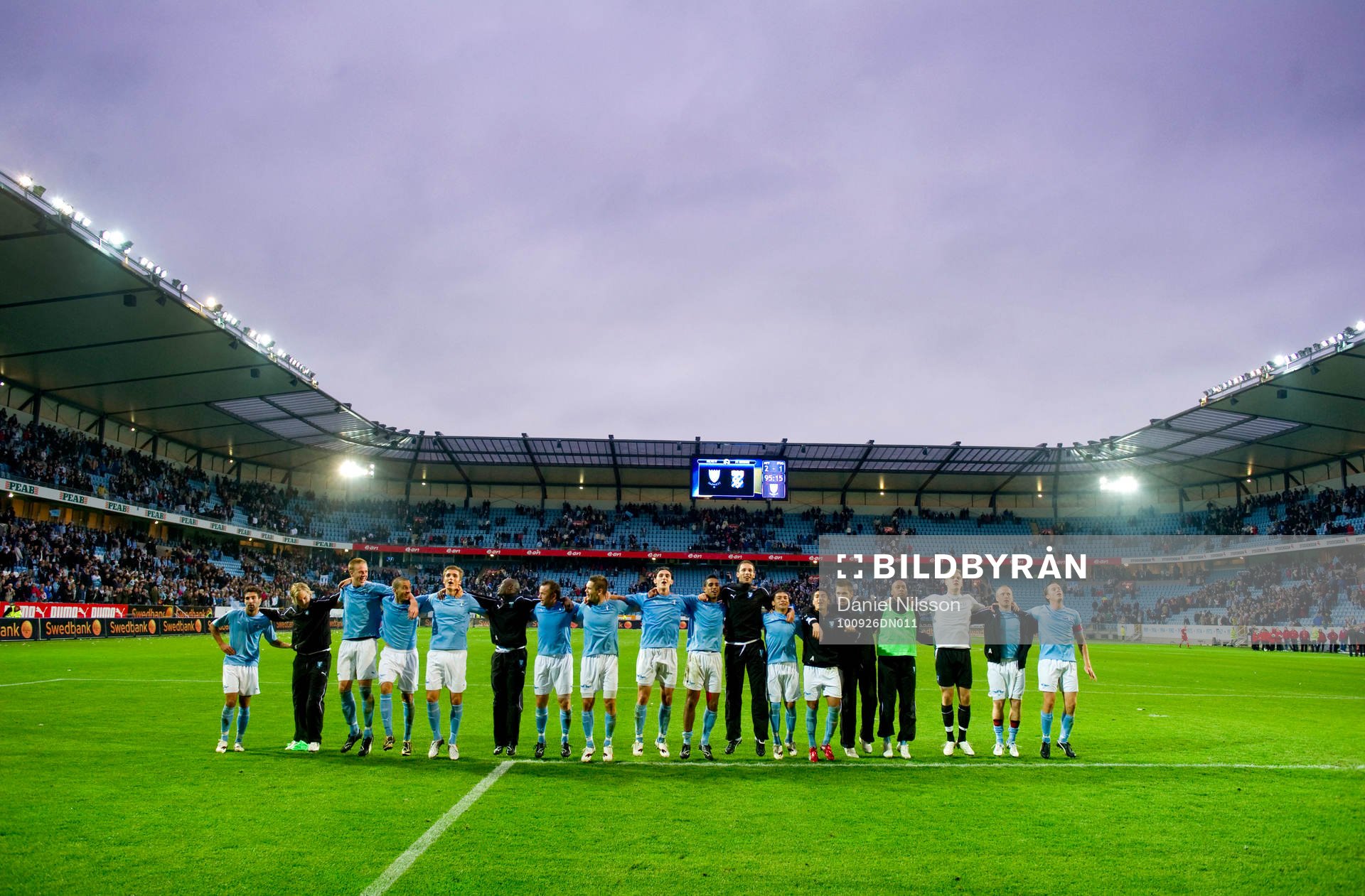 Fotboll, Allsvenskan, Malmö - Göteborg: Malmö jubel på Swedbank stadion efter matchen.