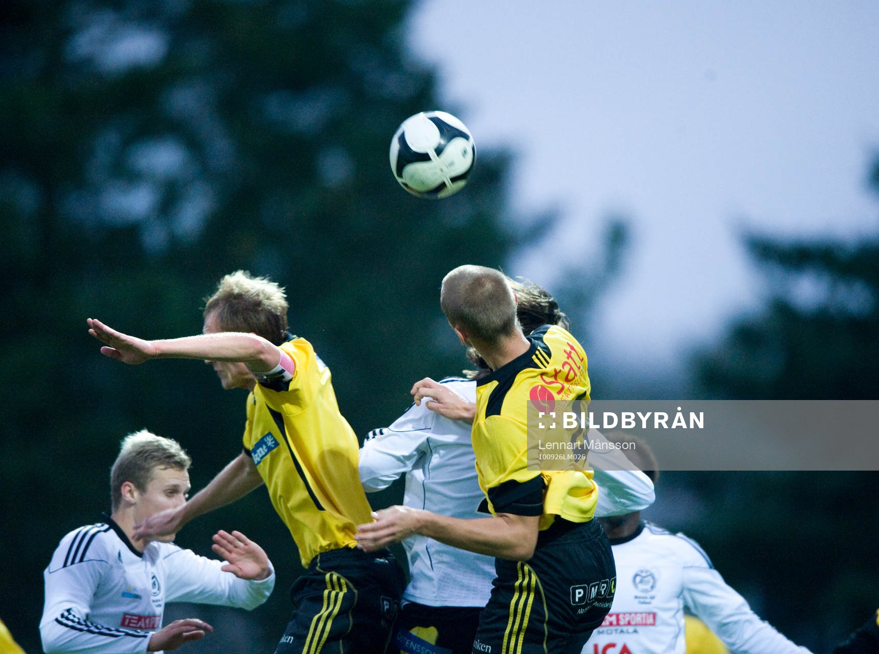 Höjdduell, Bobby Alm Nilsson och Adam Larsson, IFK
