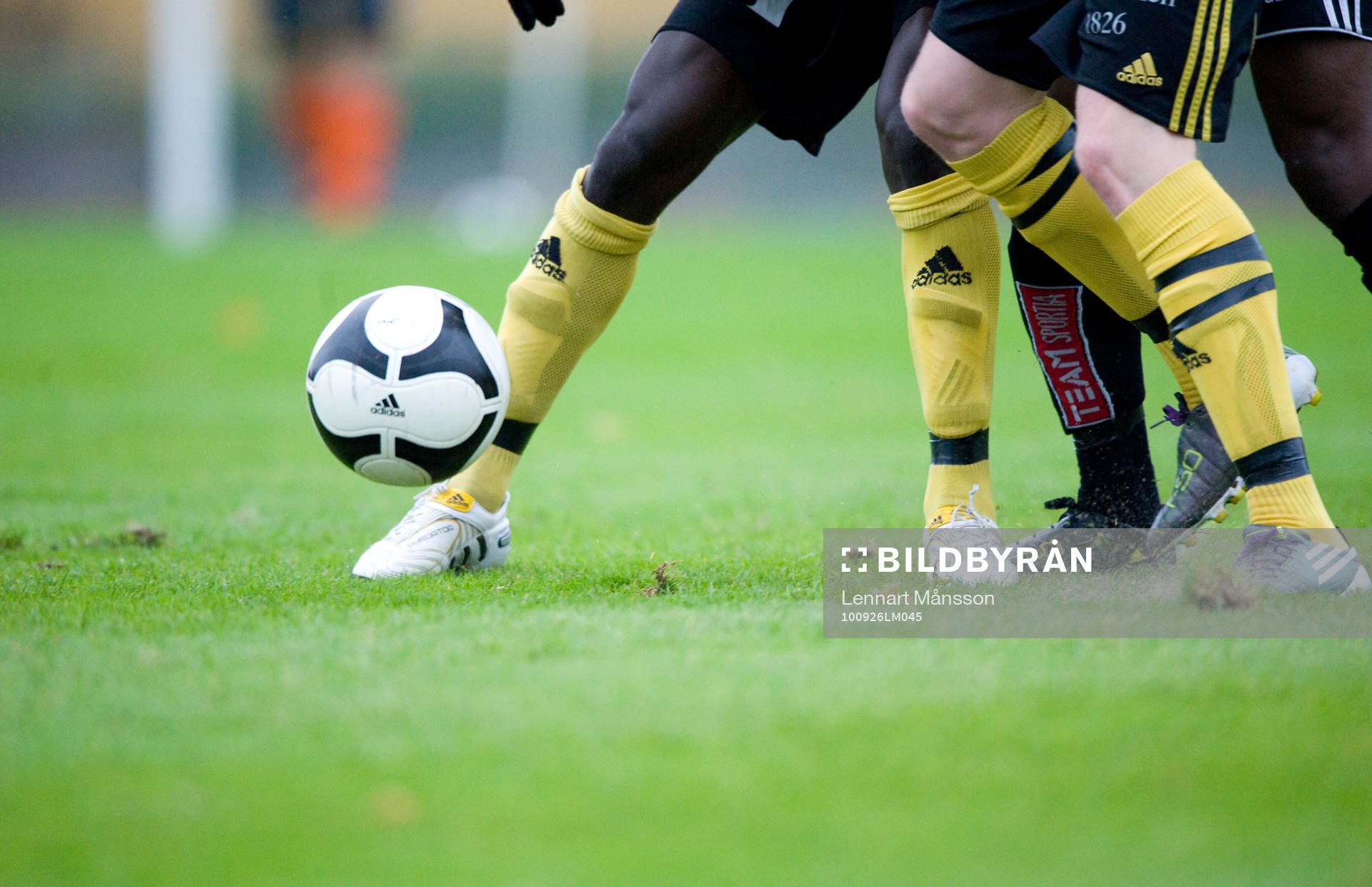 Fot, fotboll, gräsmatta