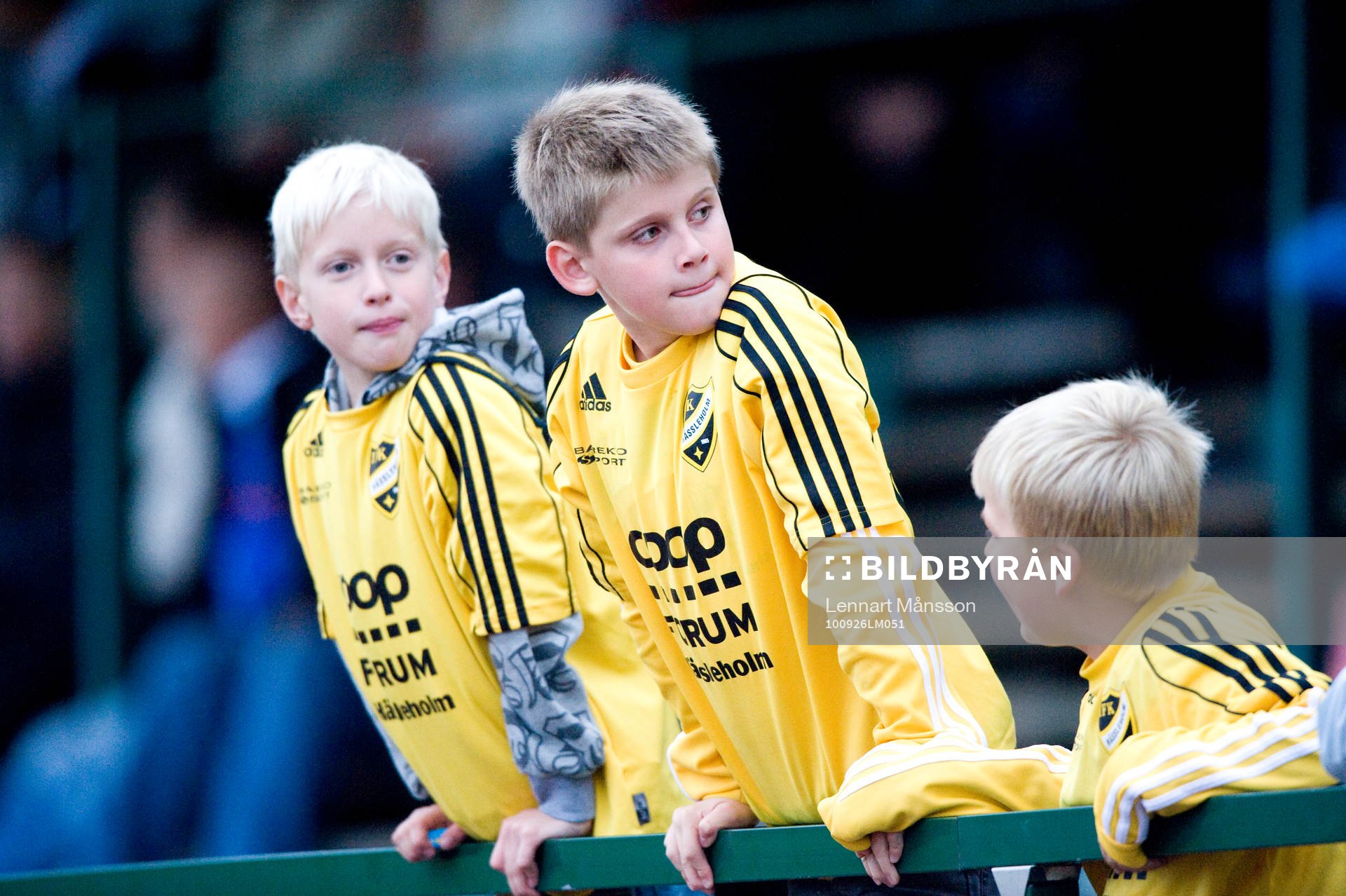 Knattar, fotbollssupporters, pojkar
