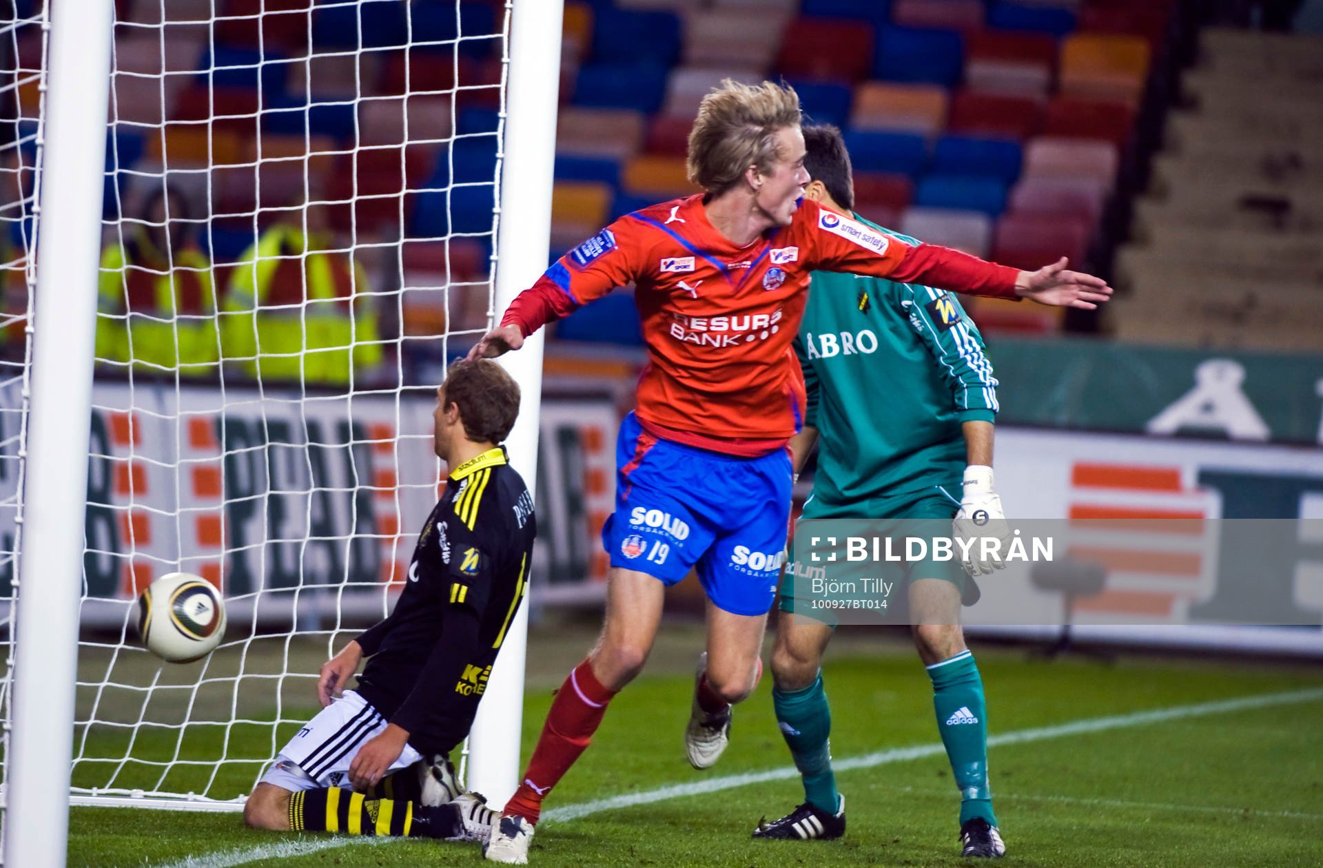Kenny Pavey, AIK  och Rasmus Jönsson, Helsingborg