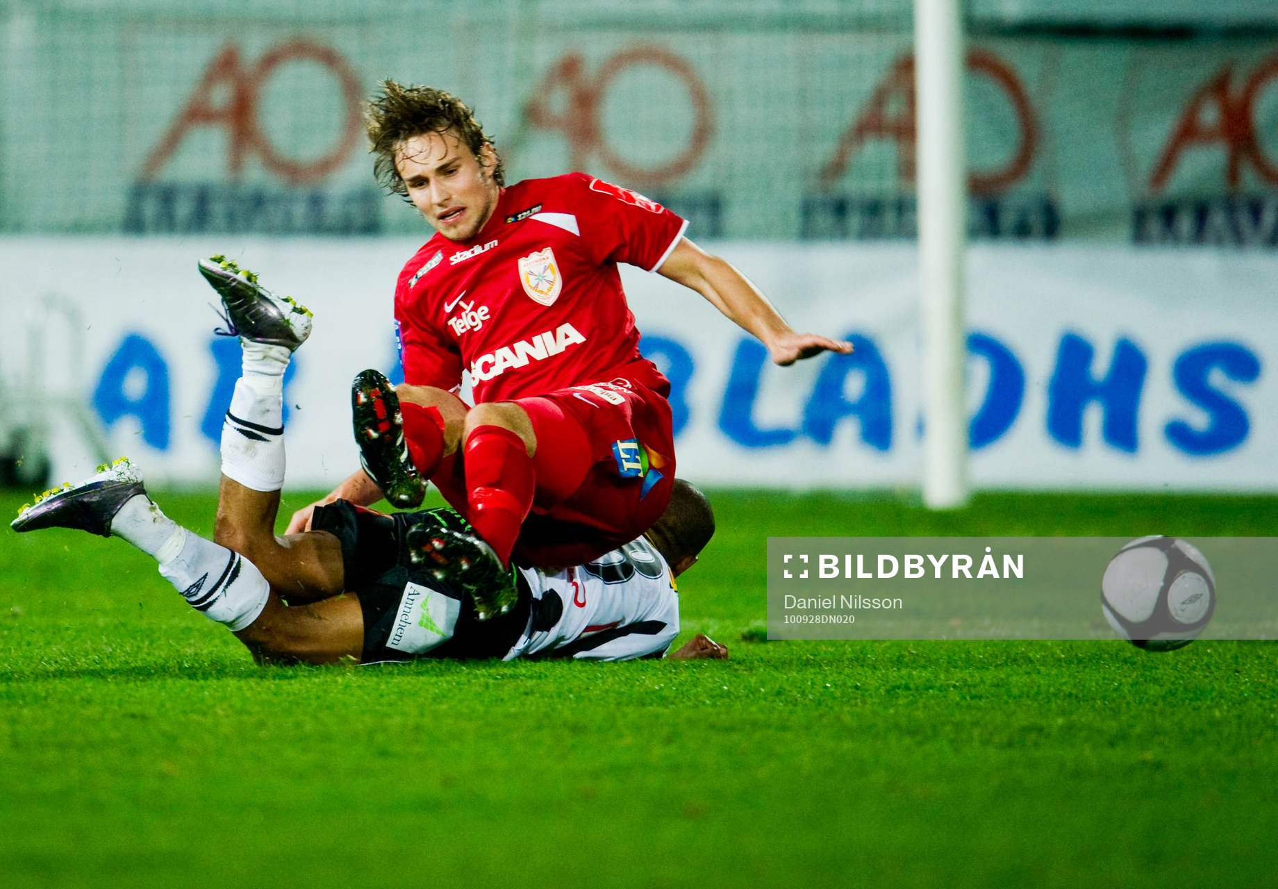 Kevin Walker, Assyriska och Amesty Bradley Surprise Ralani