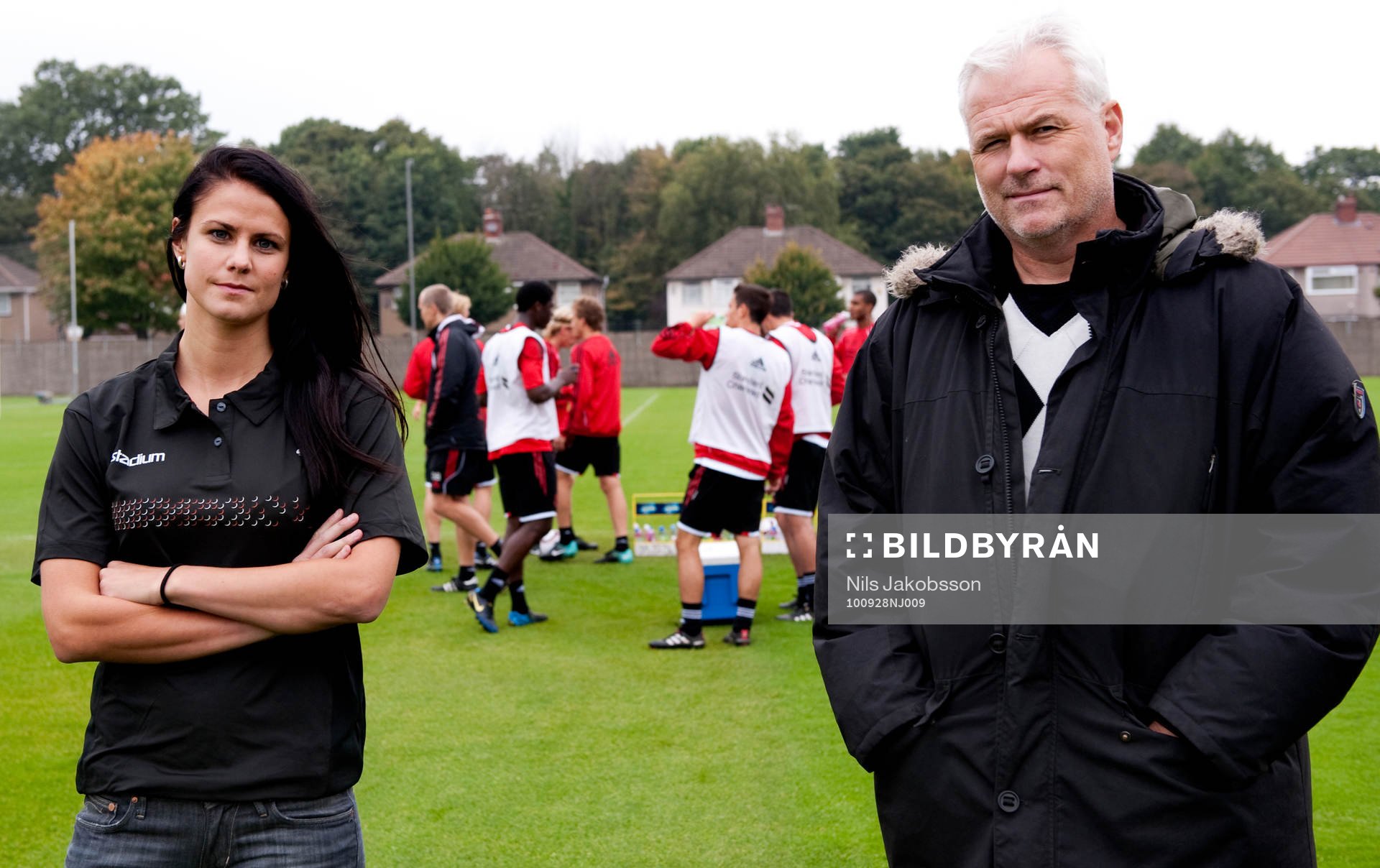 Maja Johansson och Glenn Hysén på plats i Liverpool
