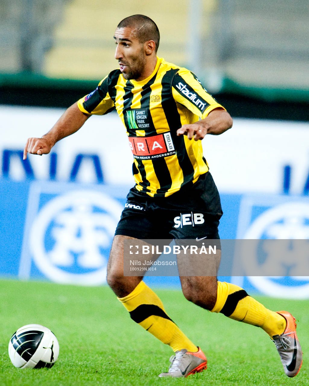 Mohammed Ali Khan, Häcken