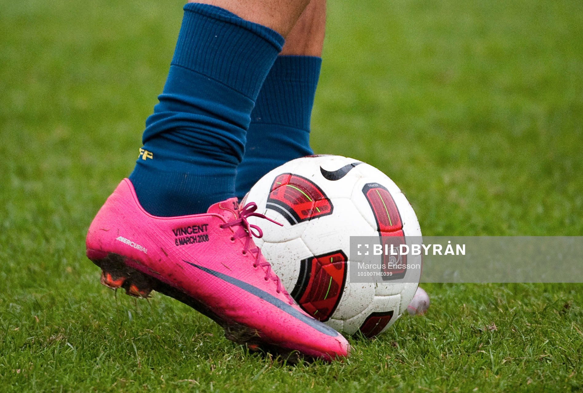 Zlatan Ibrahimovic, sko, fotbollsskor, fotbollsko, boll,