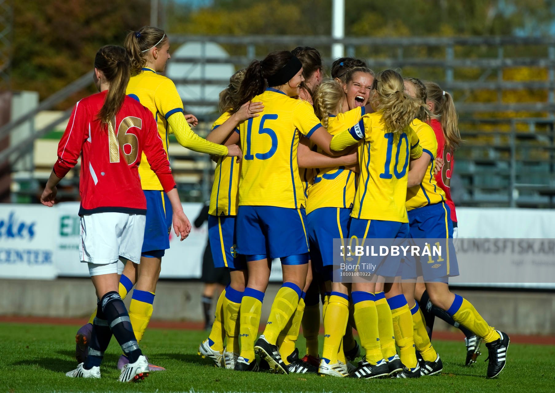  Måljubel, jubel efter 1-0 av Maja Andersson, Sverige.