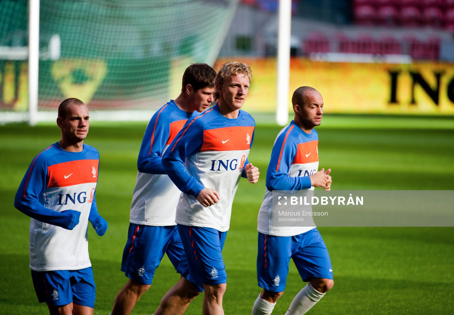 Wesley Sneijder och Dirk Kuyt